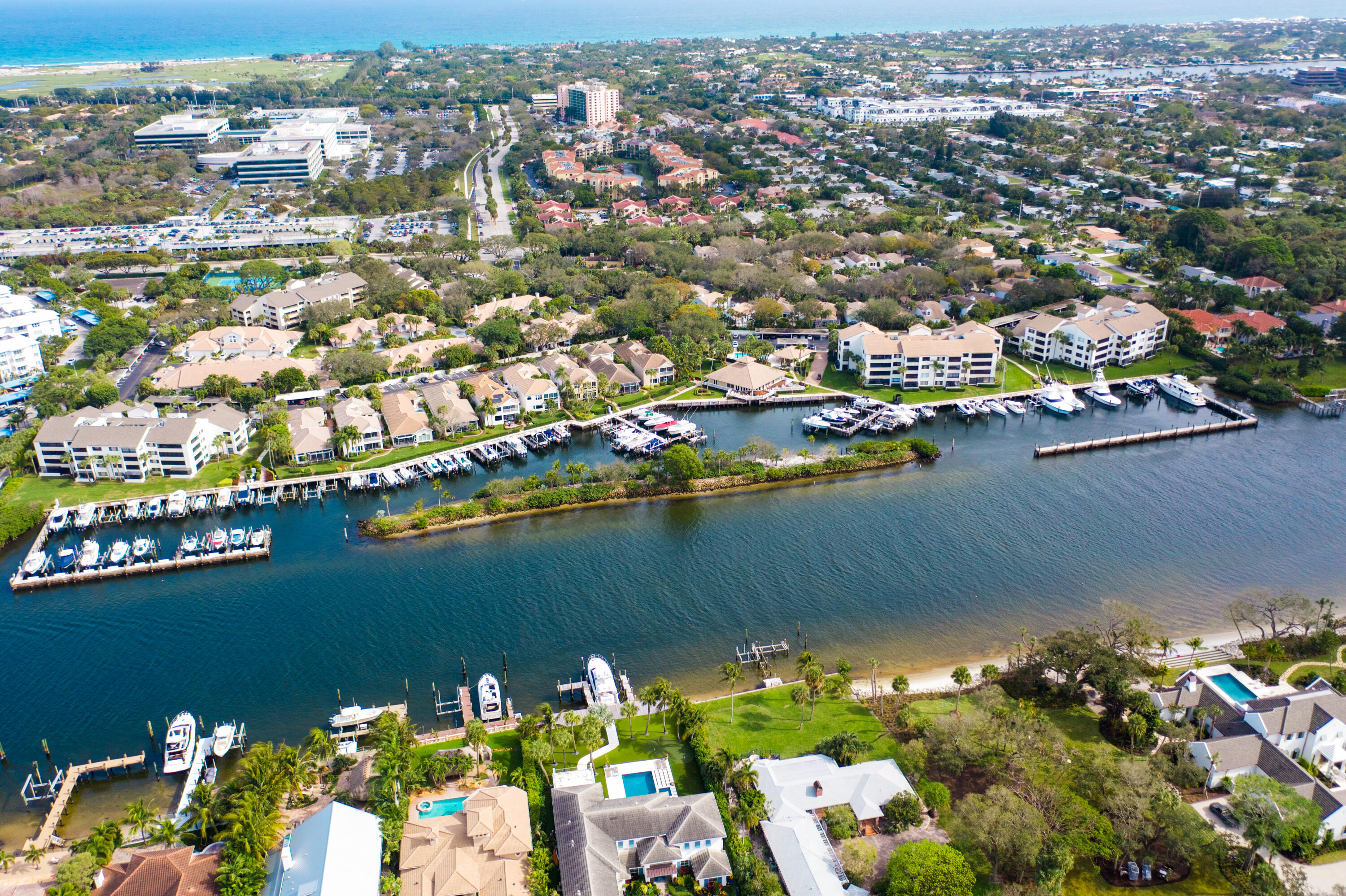 211 Oak Harbour Drive