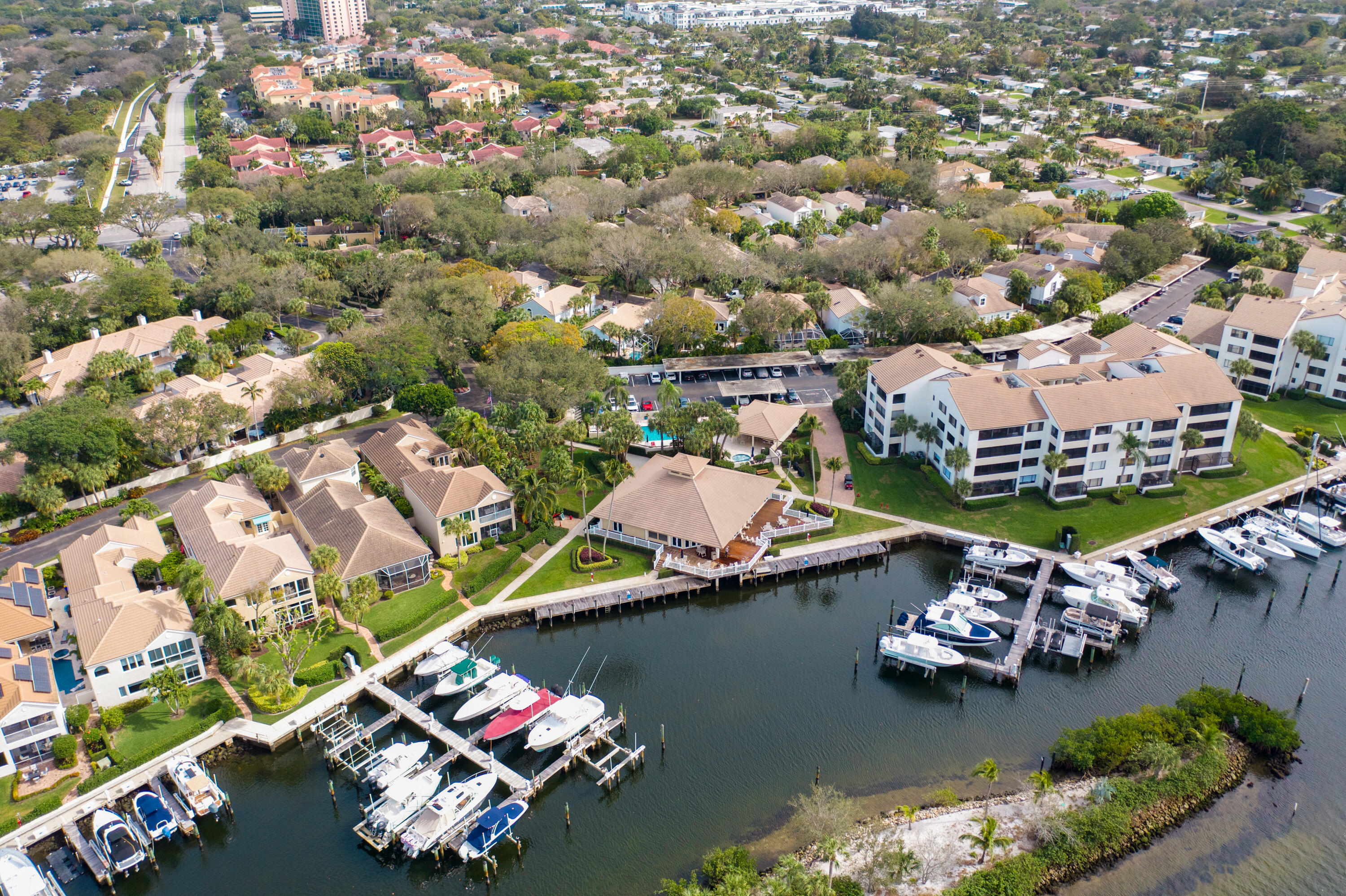 211 Oak Harbour Drive