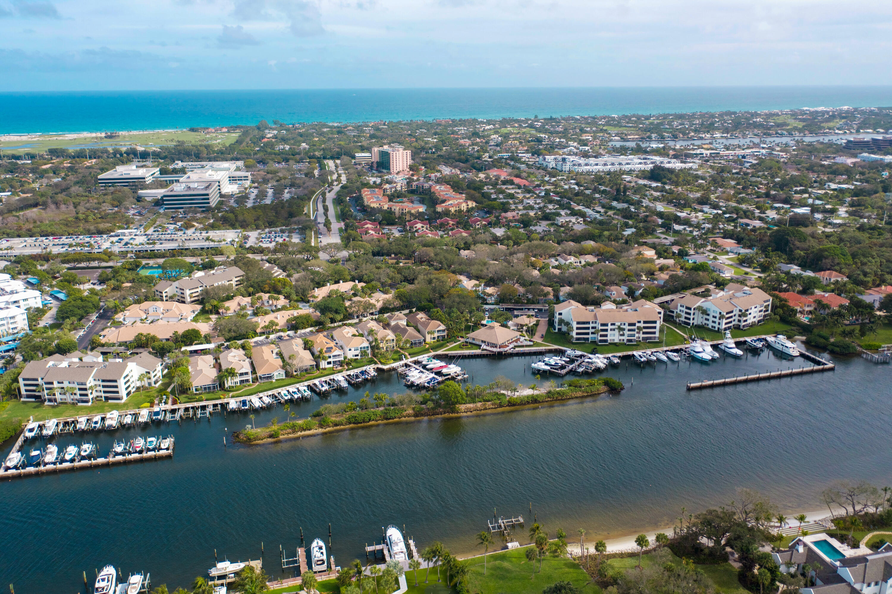 211 Oak Harbour Drive