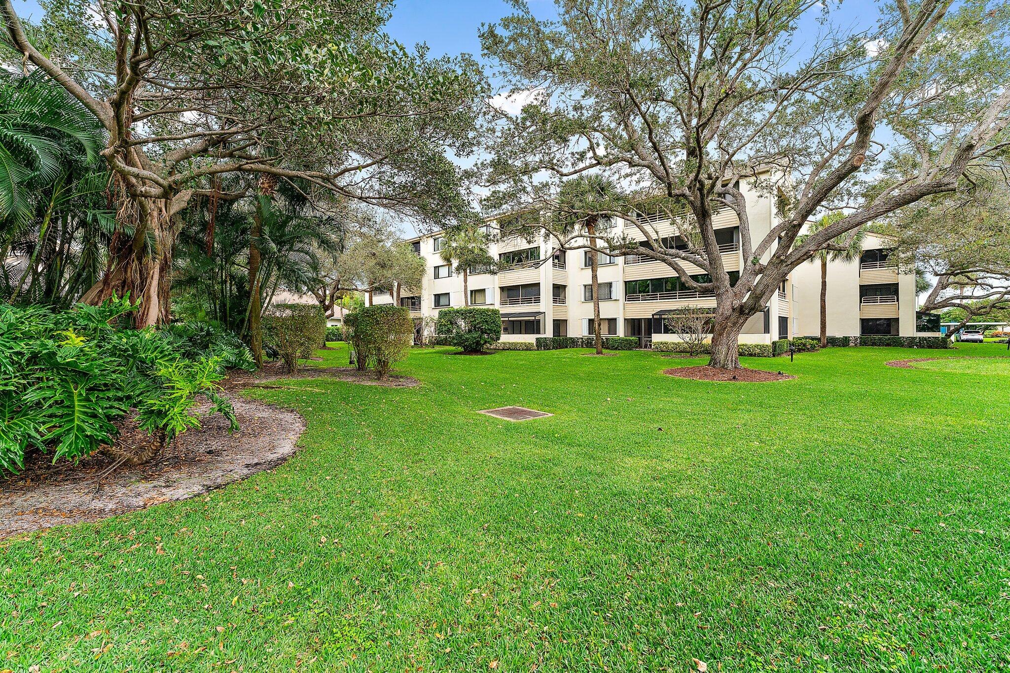 211 Oak Harbour Drive