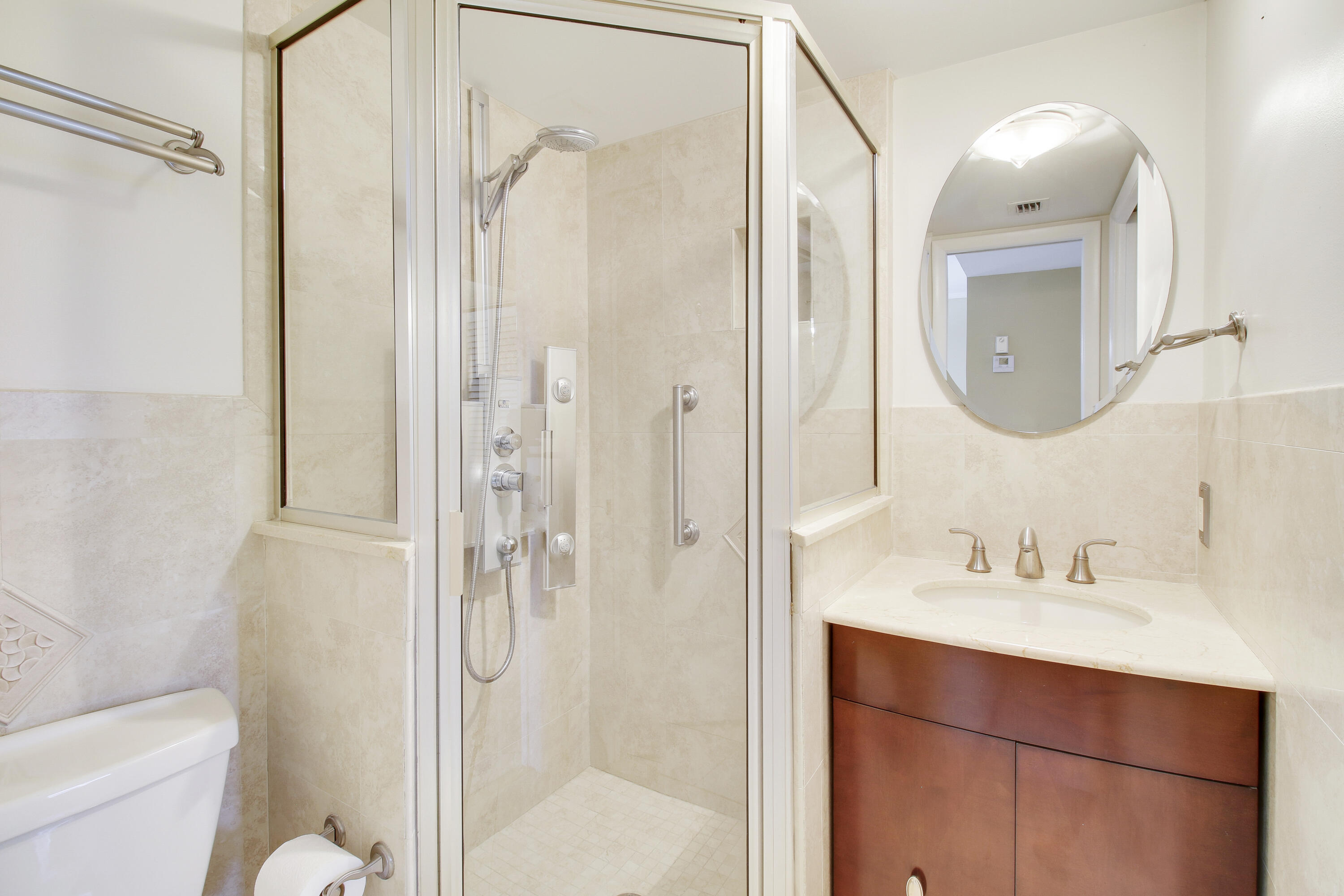 9430 Poinciana Place Unit: 215
