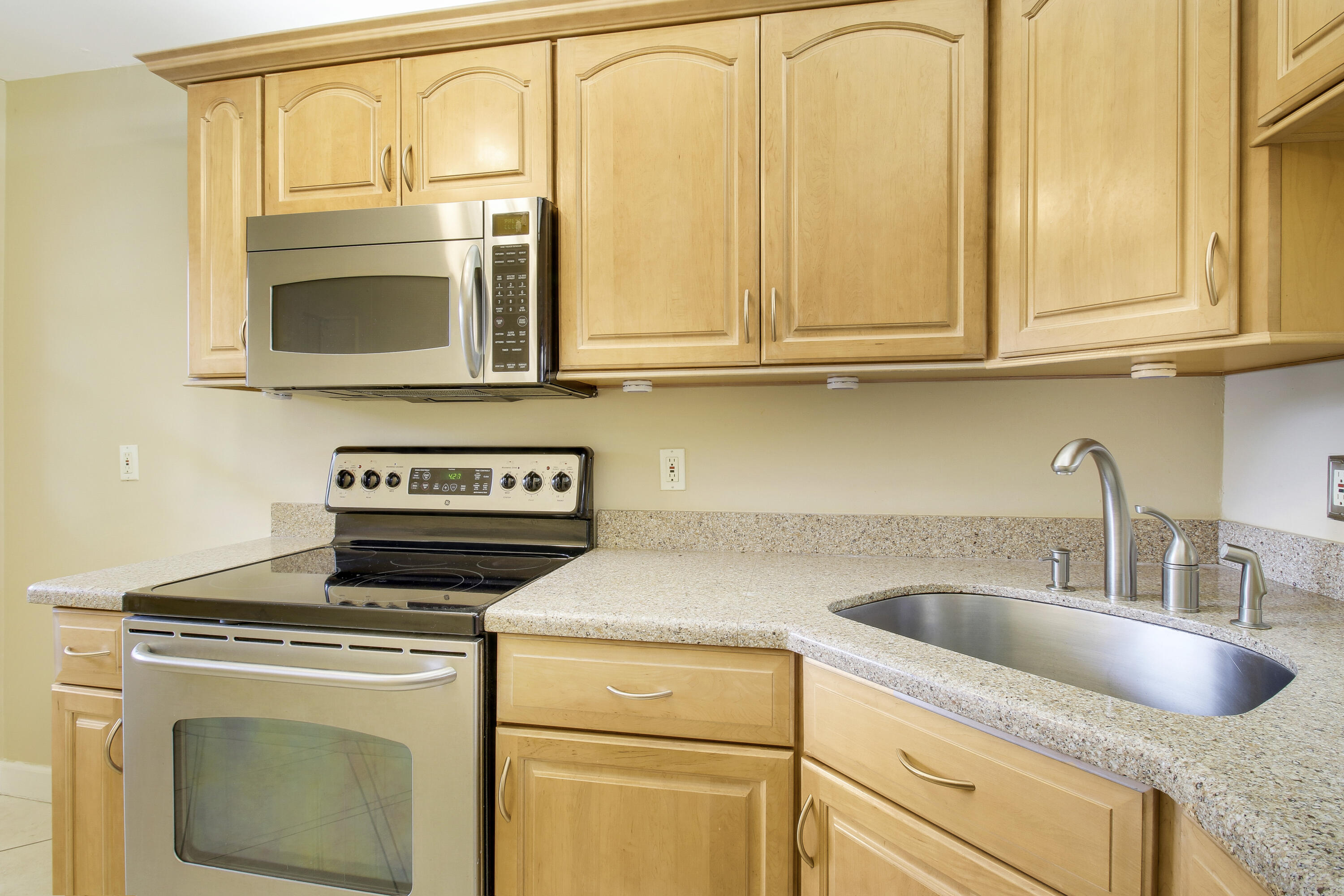 9430 Poinciana Place Unit: 215