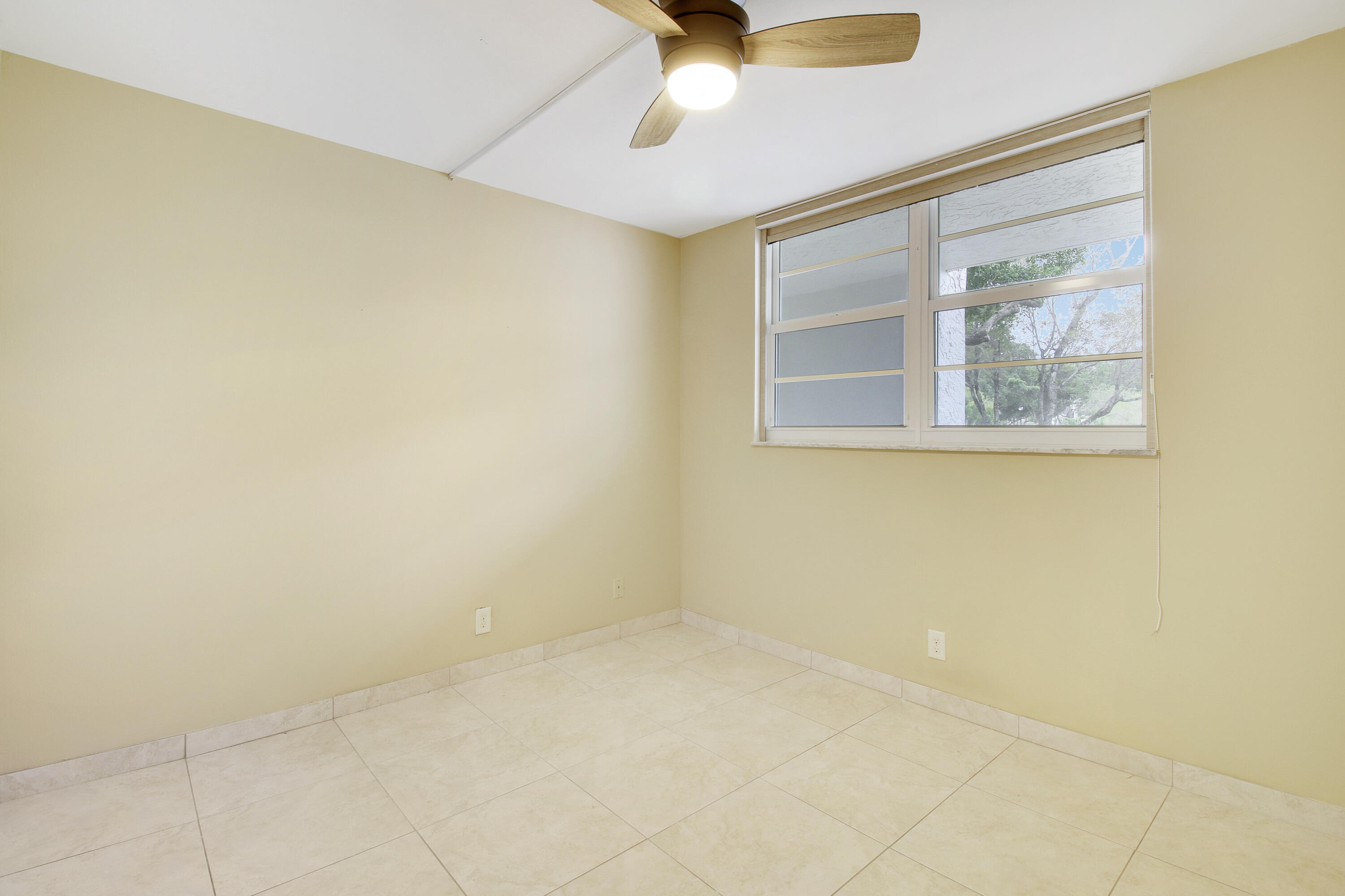 9430 Poinciana Place Unit: 215