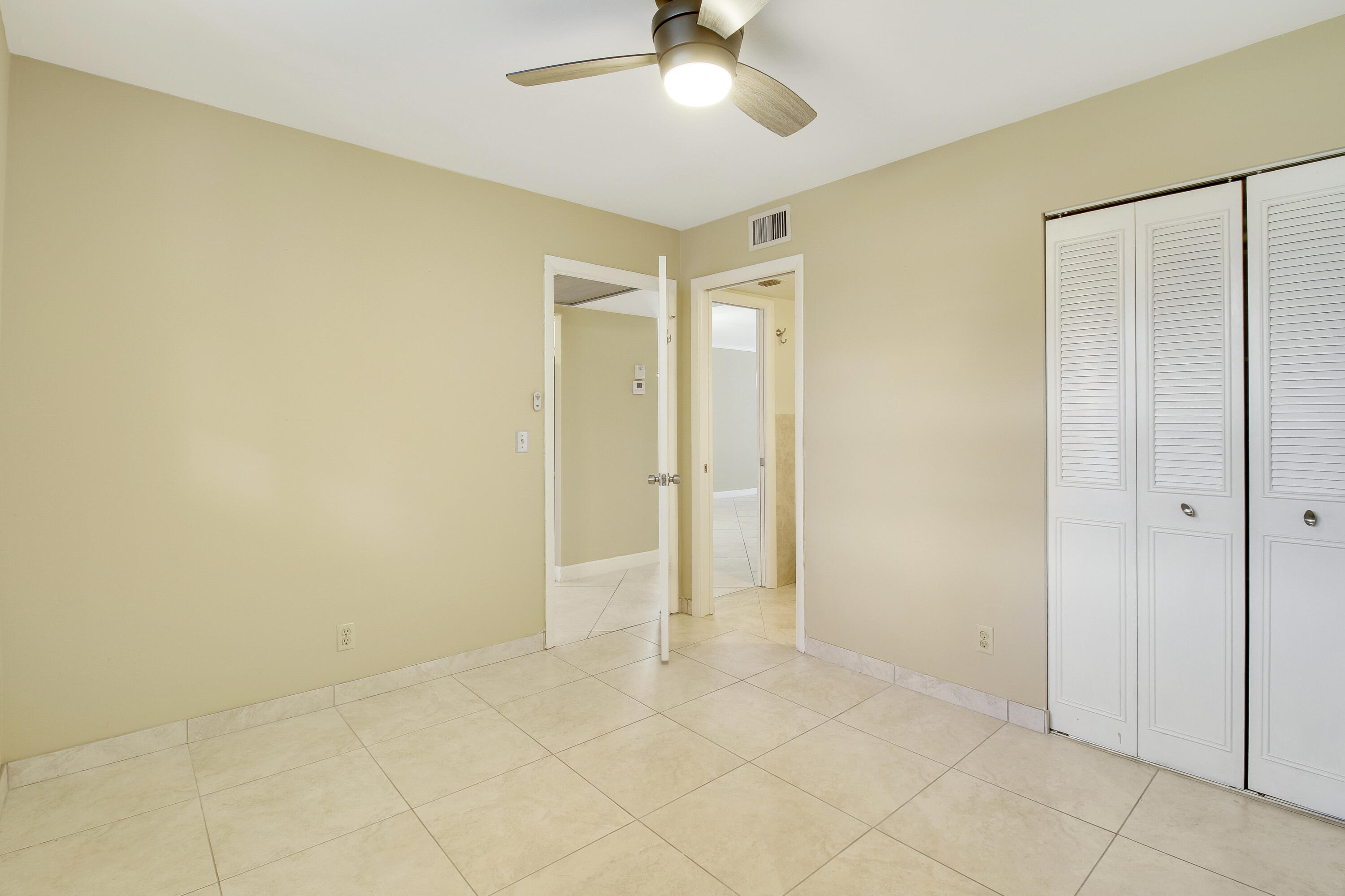 9430 Poinciana Place Unit: 215