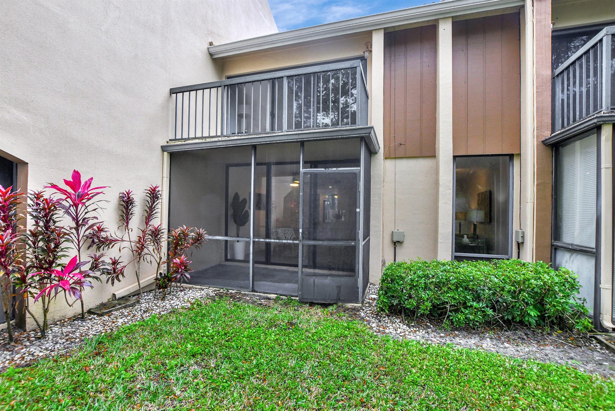 3702 Bridgewood Drive