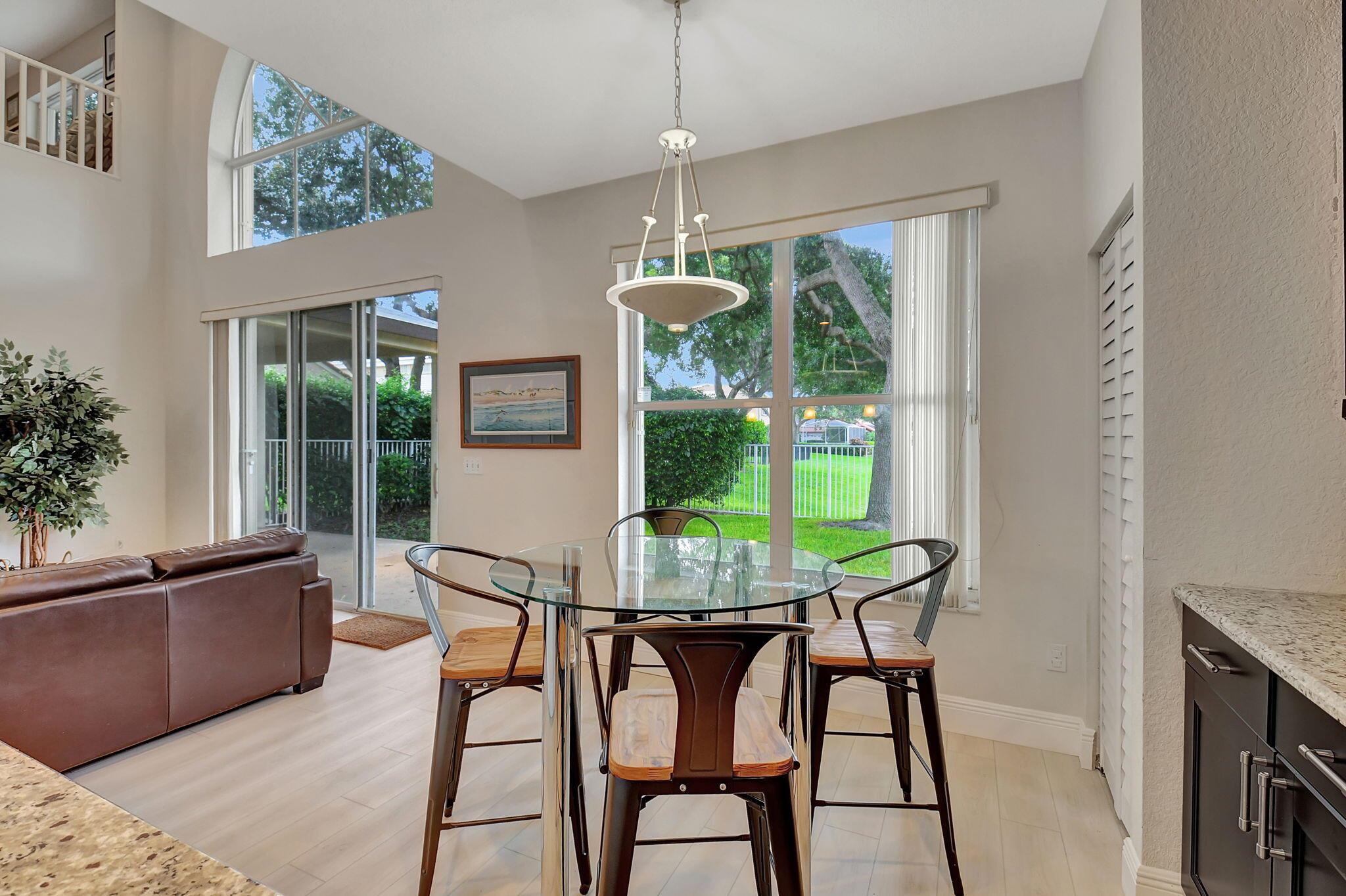 7613 Charing Cross Lane