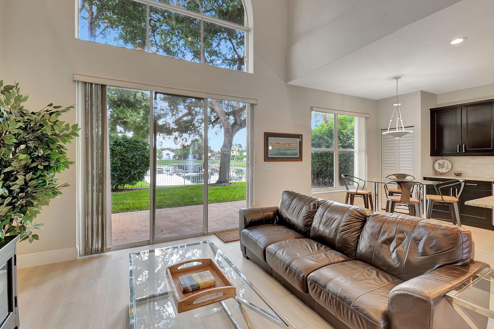 7613 Charing Cross Lane