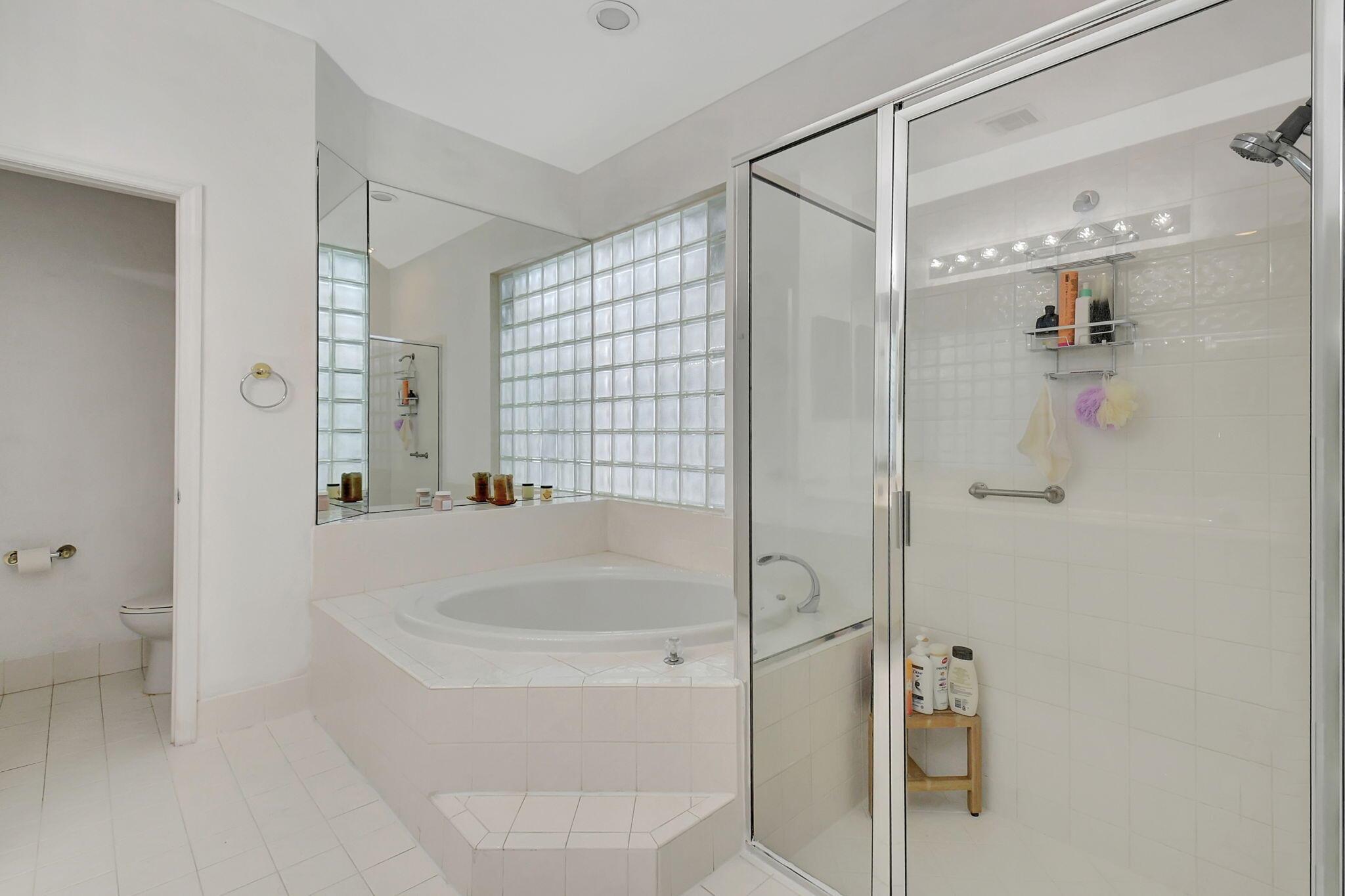 7613 Charing Cross Lane