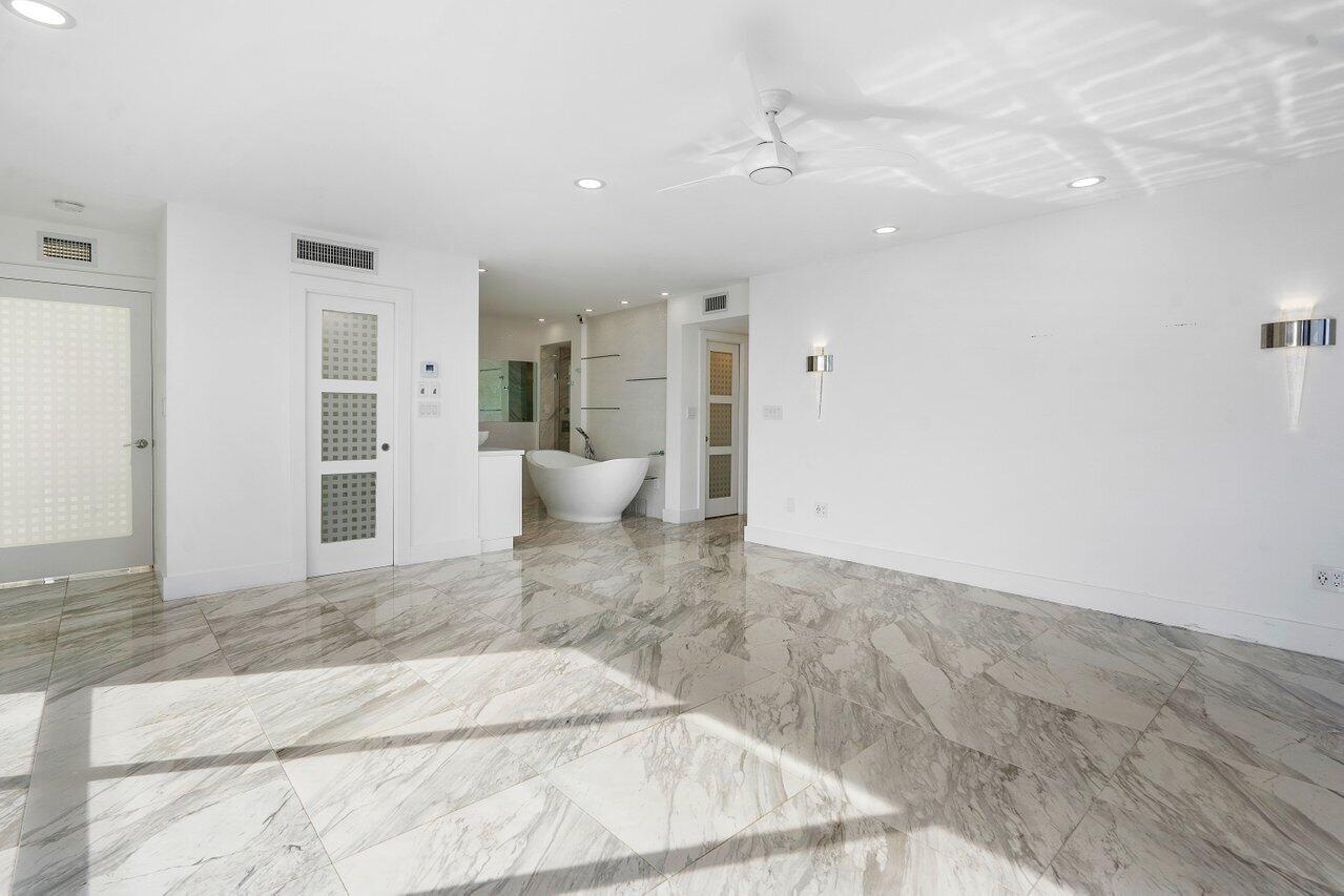 2155 S Ocean Boulevard 25