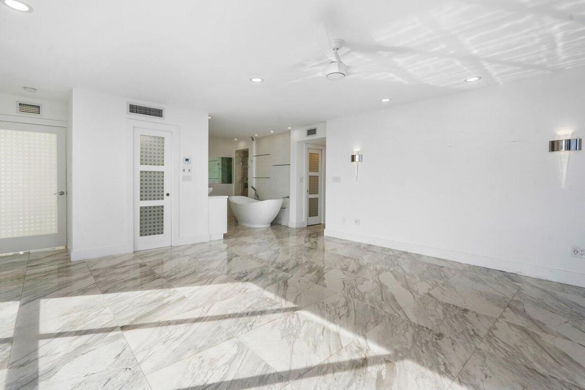 2155 S Ocean Boulevard 25