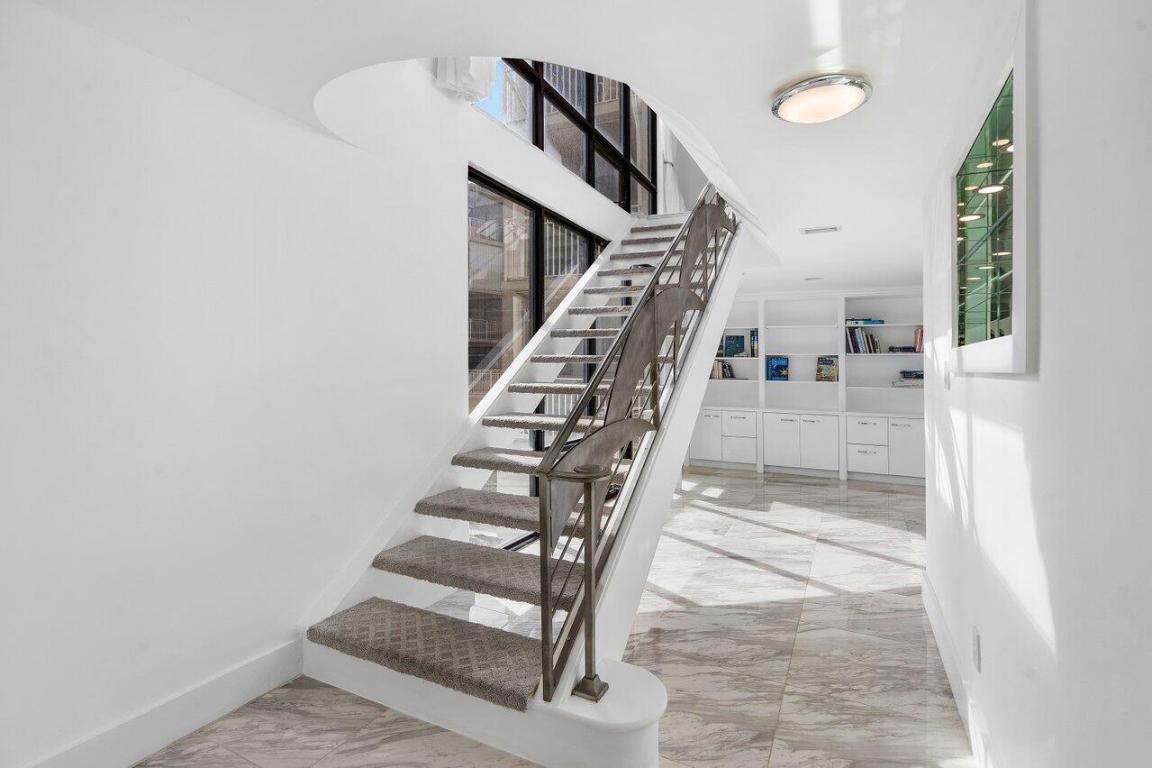 2155 S Ocean Boulevard 25