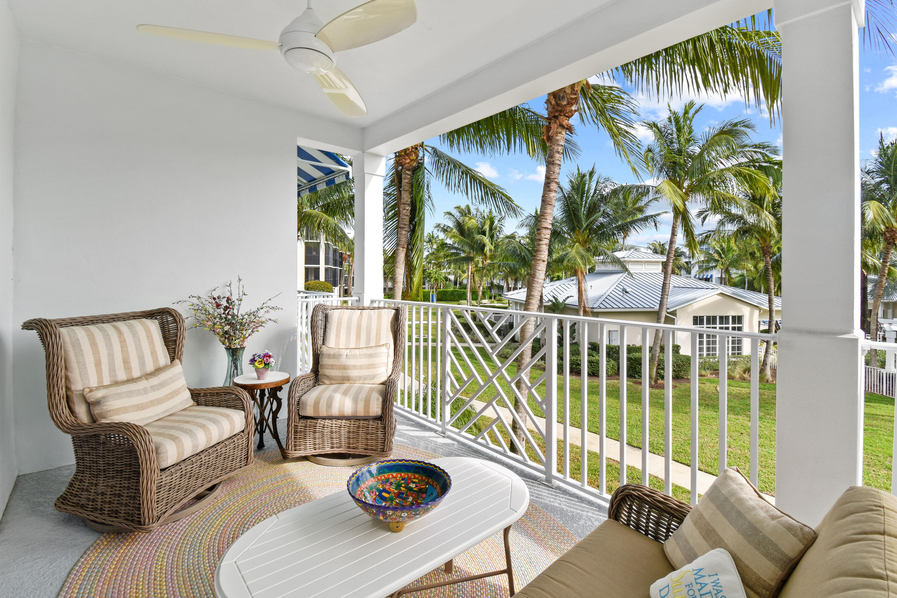 323 Bay Colony Drive N , And Slip 25
