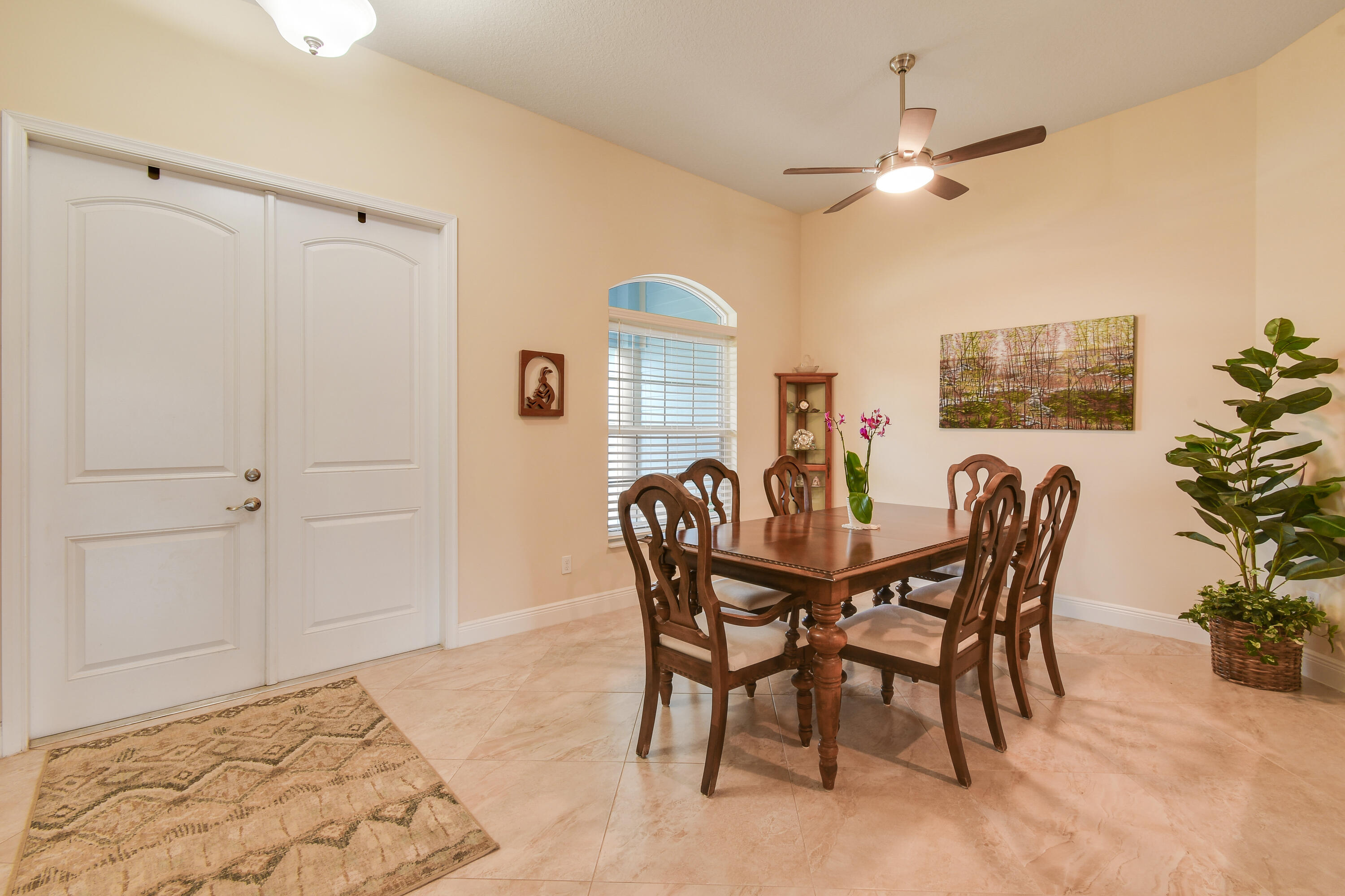 8684 SE Pinehaven Avenue