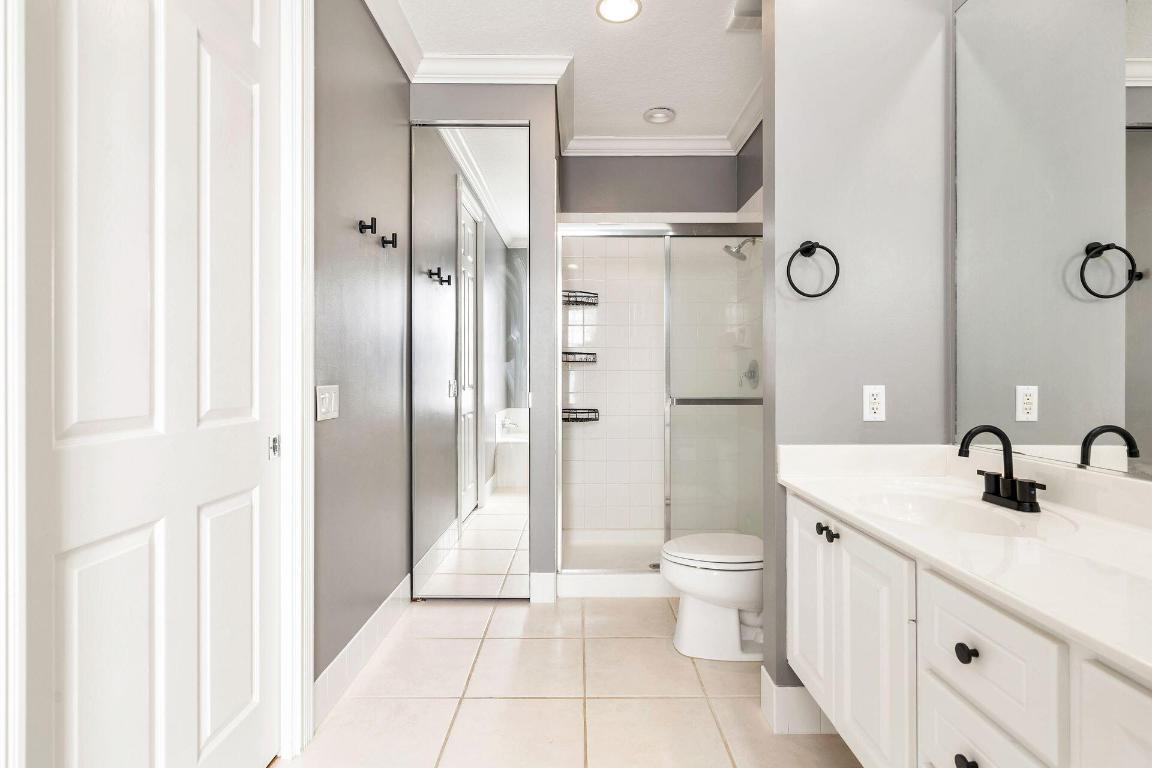 214 New Haven Boulevard