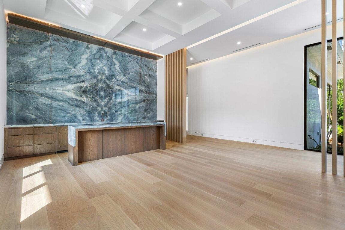 1216 Spanish River Road