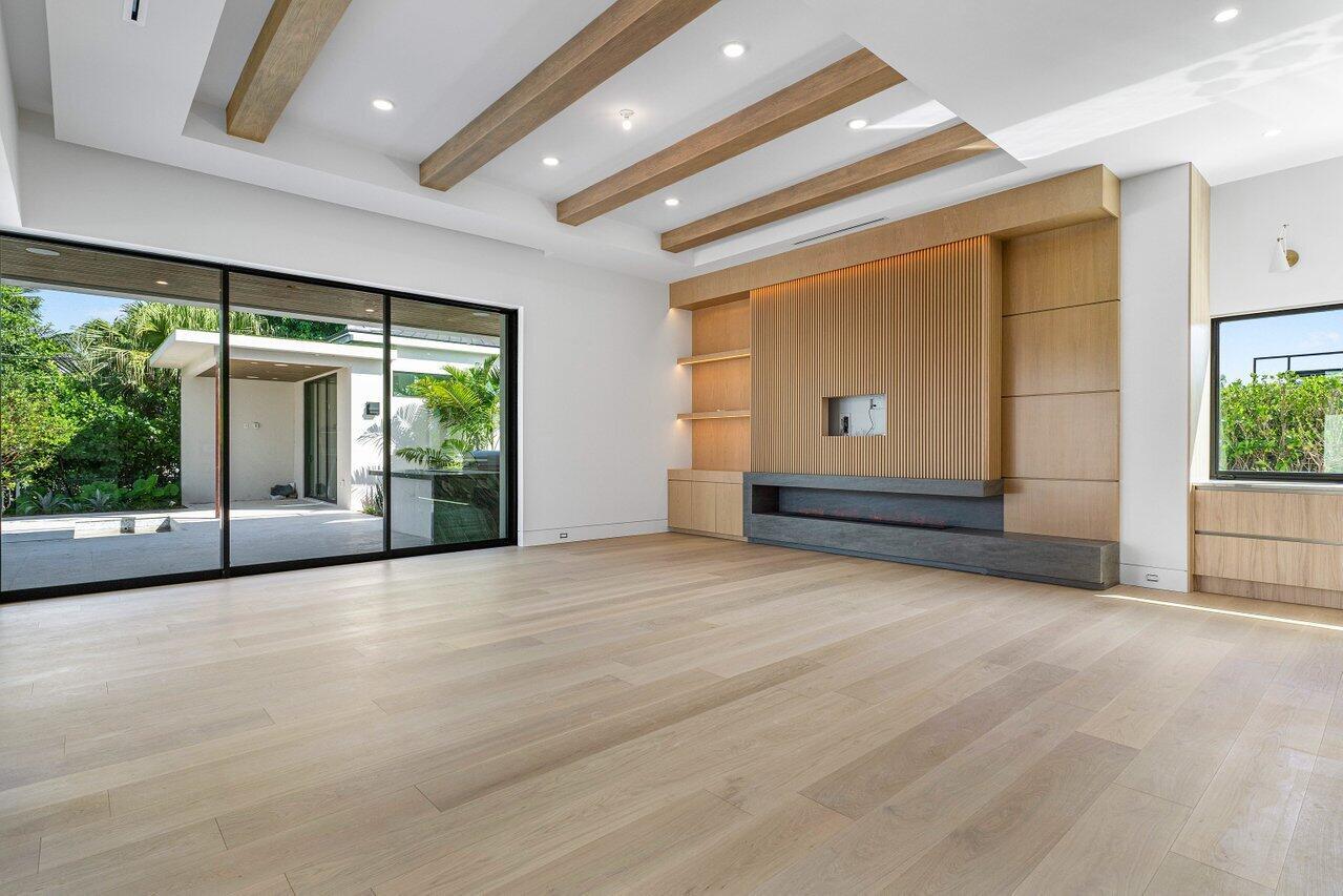 1216 Spanish River Road