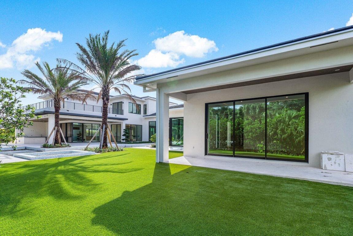 1216 Spanish River Road