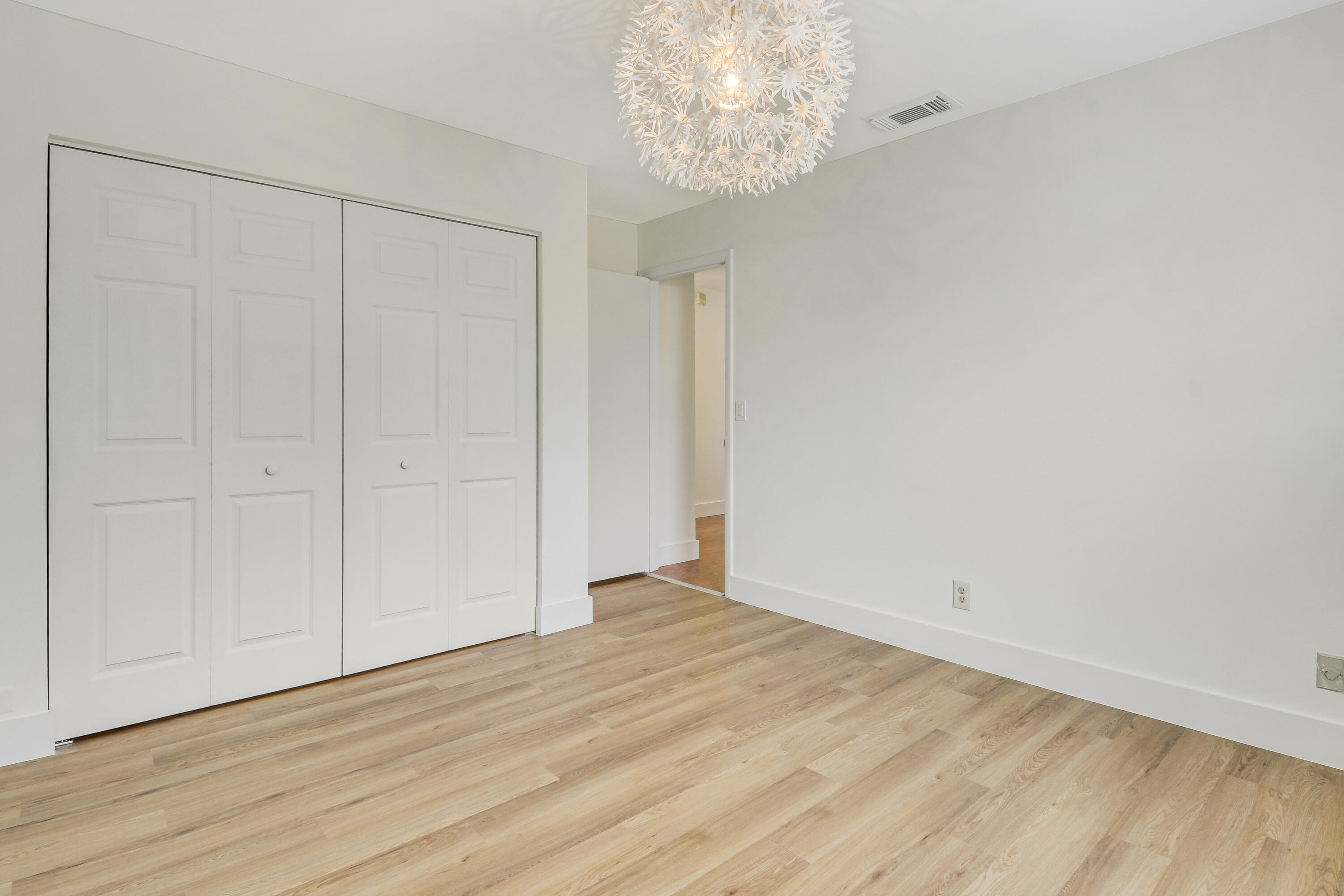 107 Greenbriar Drive Drive