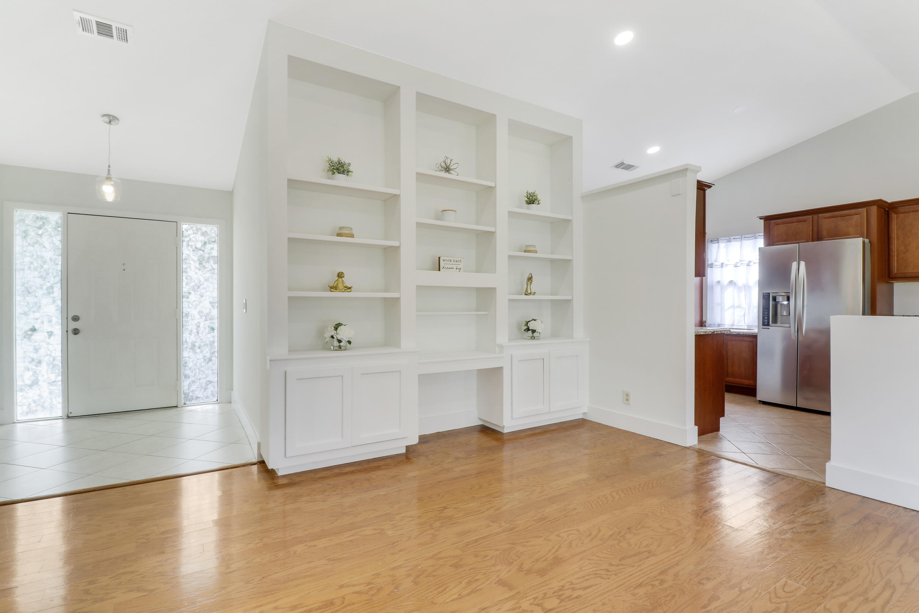 107 Greenbriar Drive Drive