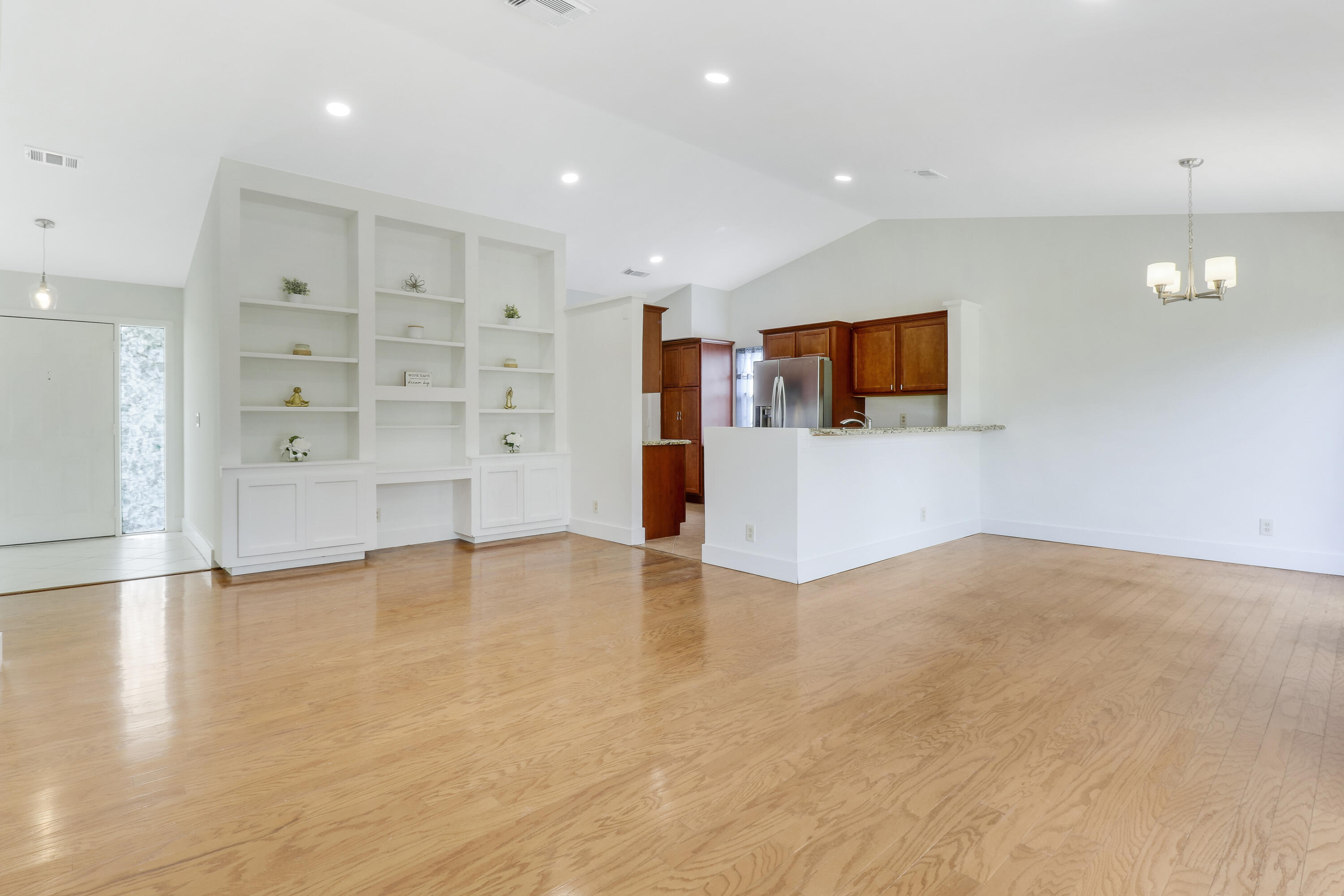 107 Greenbriar Drive Drive