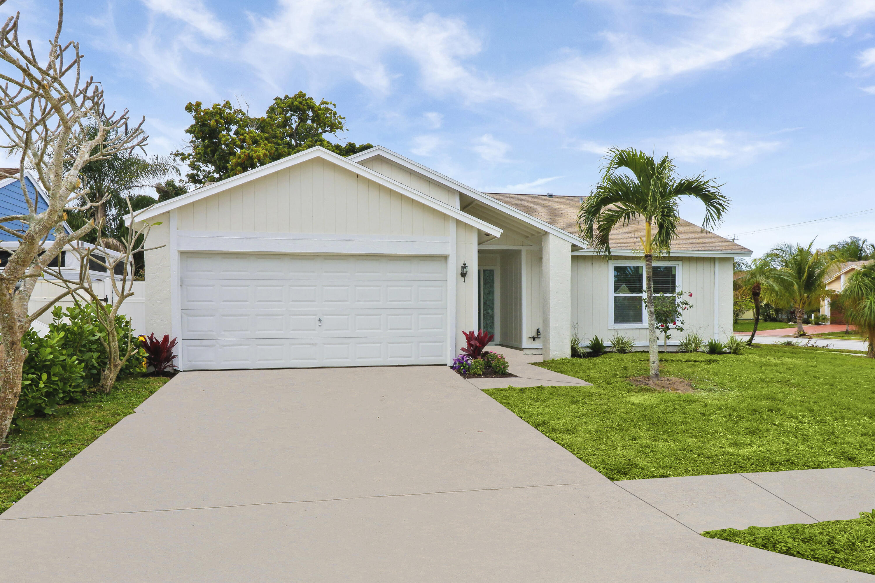 107 Greenbriar Drive Drive