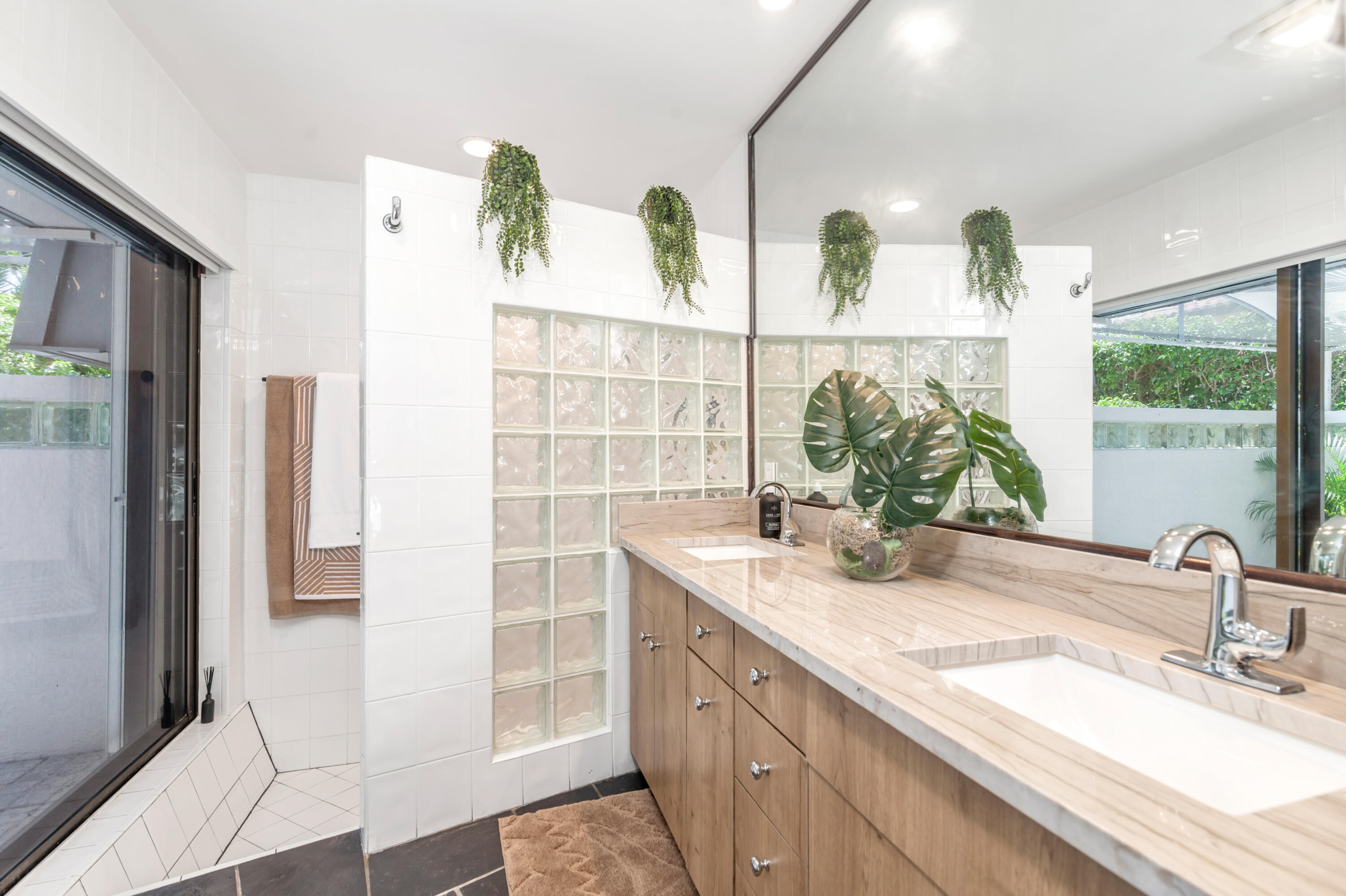 2400 Spanish River Road