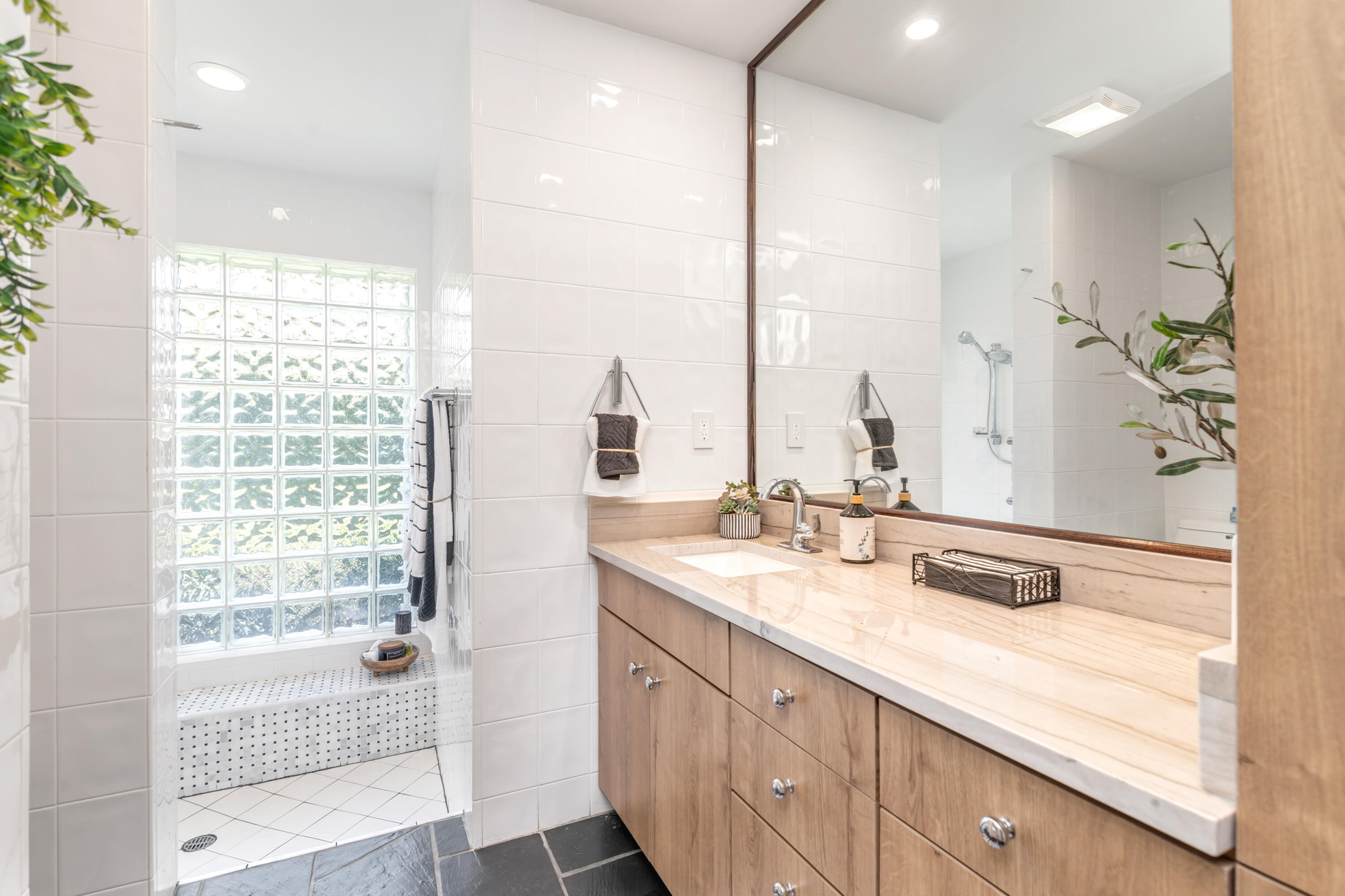 2400 Spanish River Road