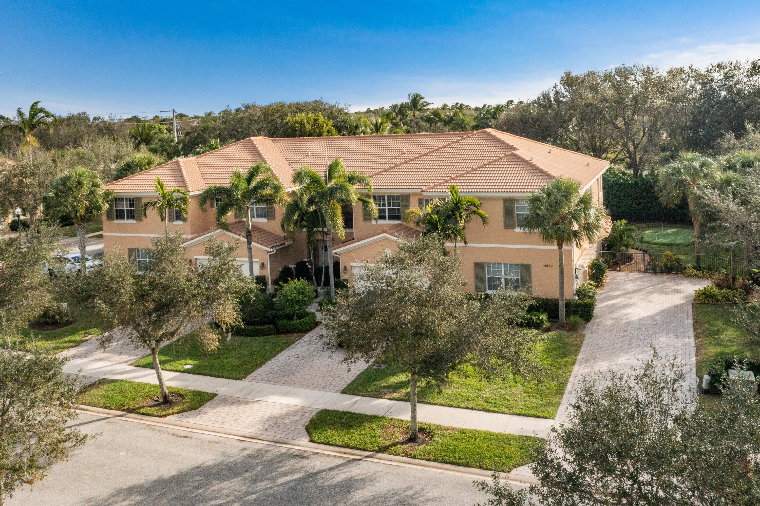 4639 Cadiz Circle