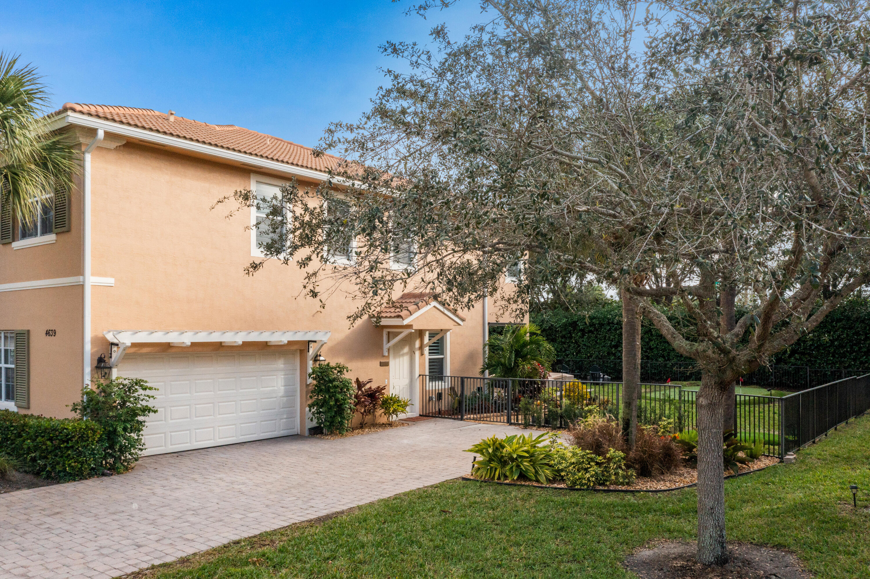 4639 Cadiz Circle