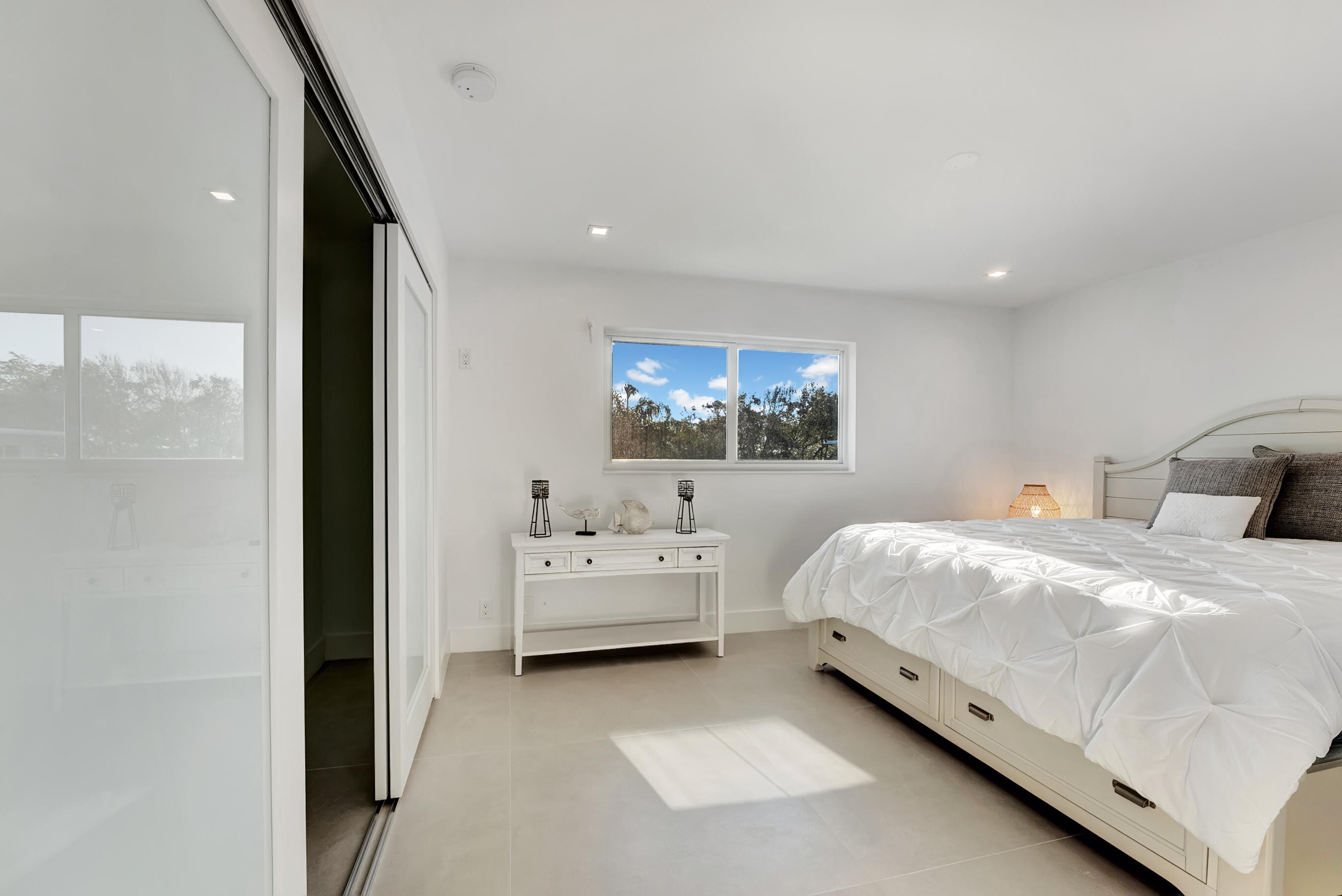 311 E Ocean Avenue 308