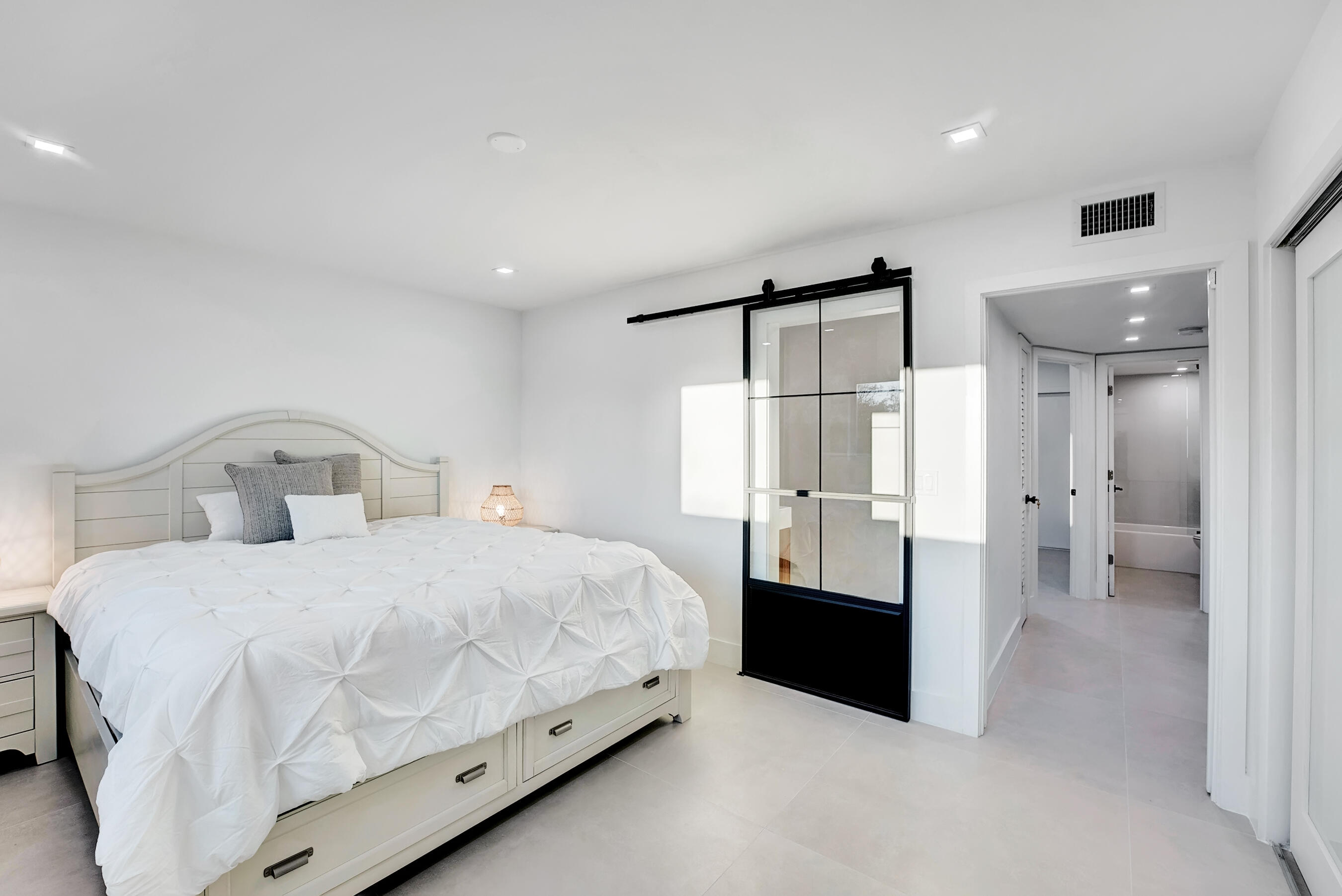 311 E Ocean Avenue 308