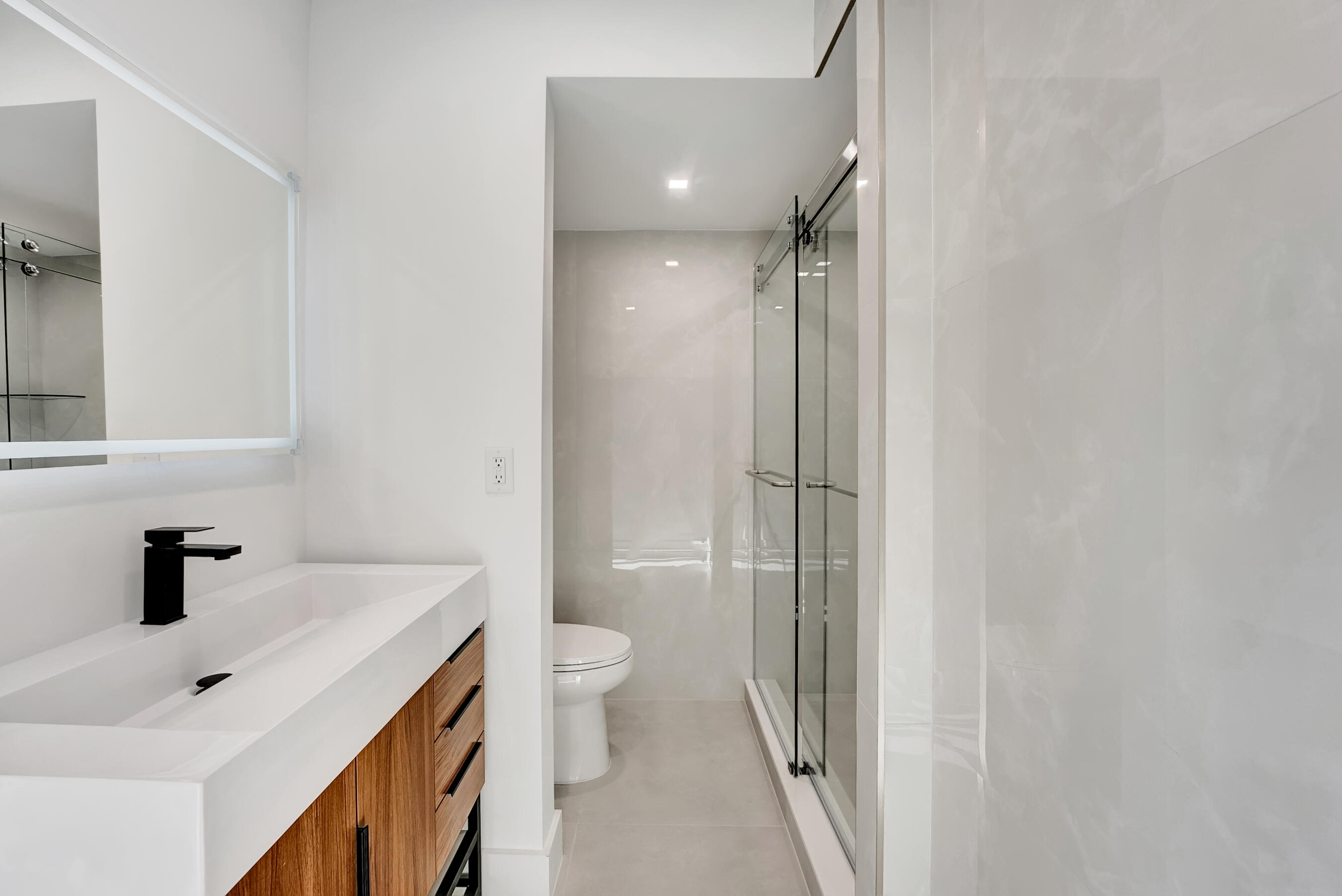 311 E Ocean Avenue 308
