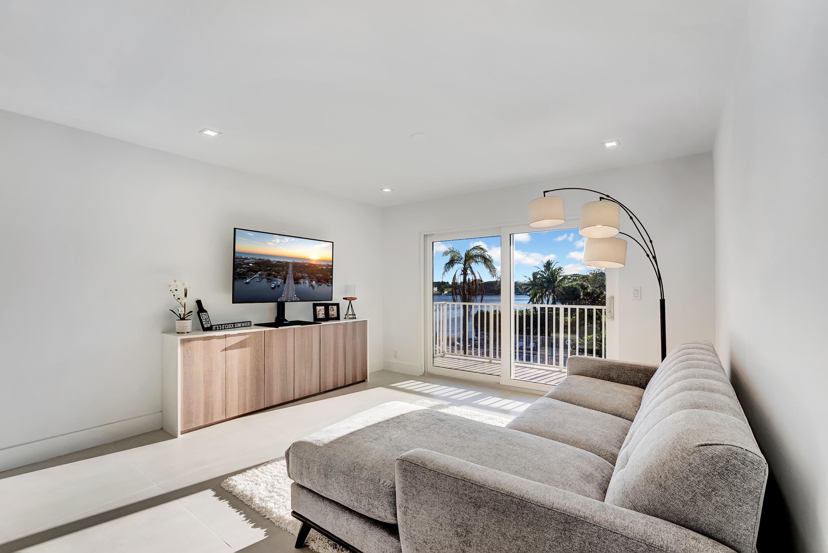 311 E Ocean Avenue 308
