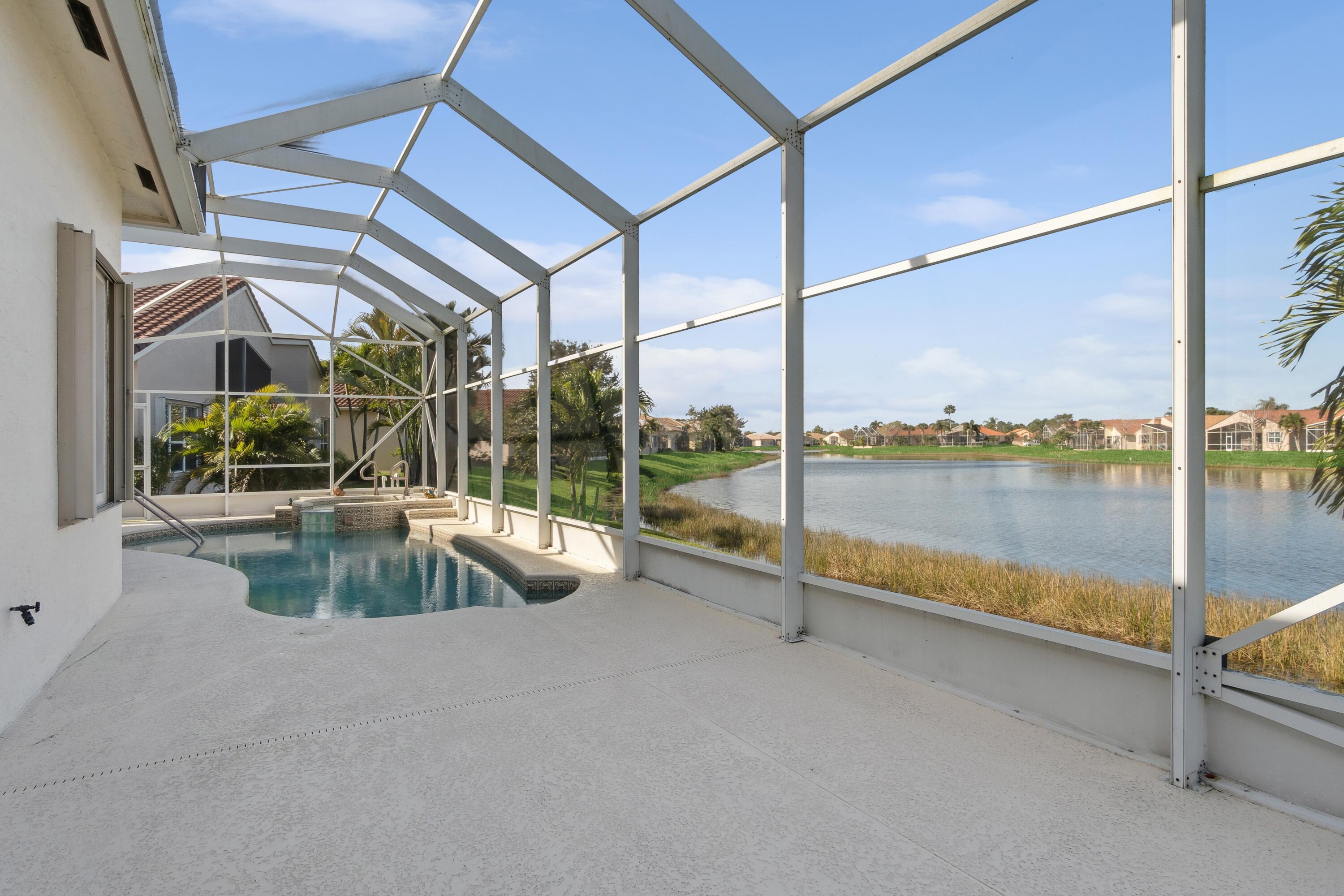 395 NW Shoreview Drive