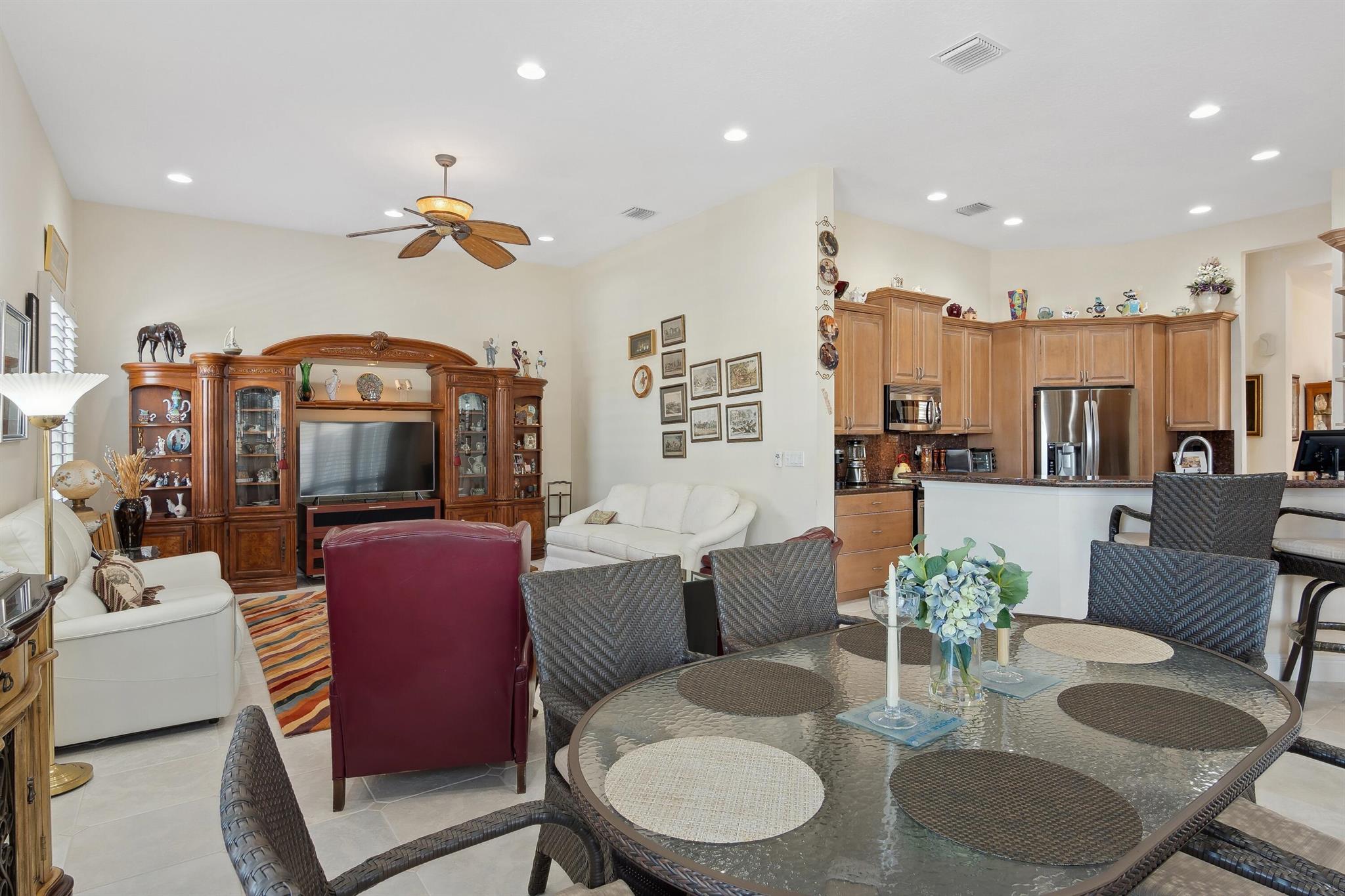 395 NW Shoreview Drive