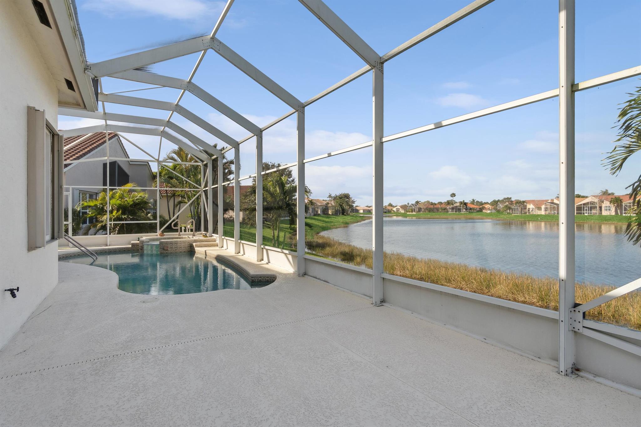 395 NW Shoreview Drive