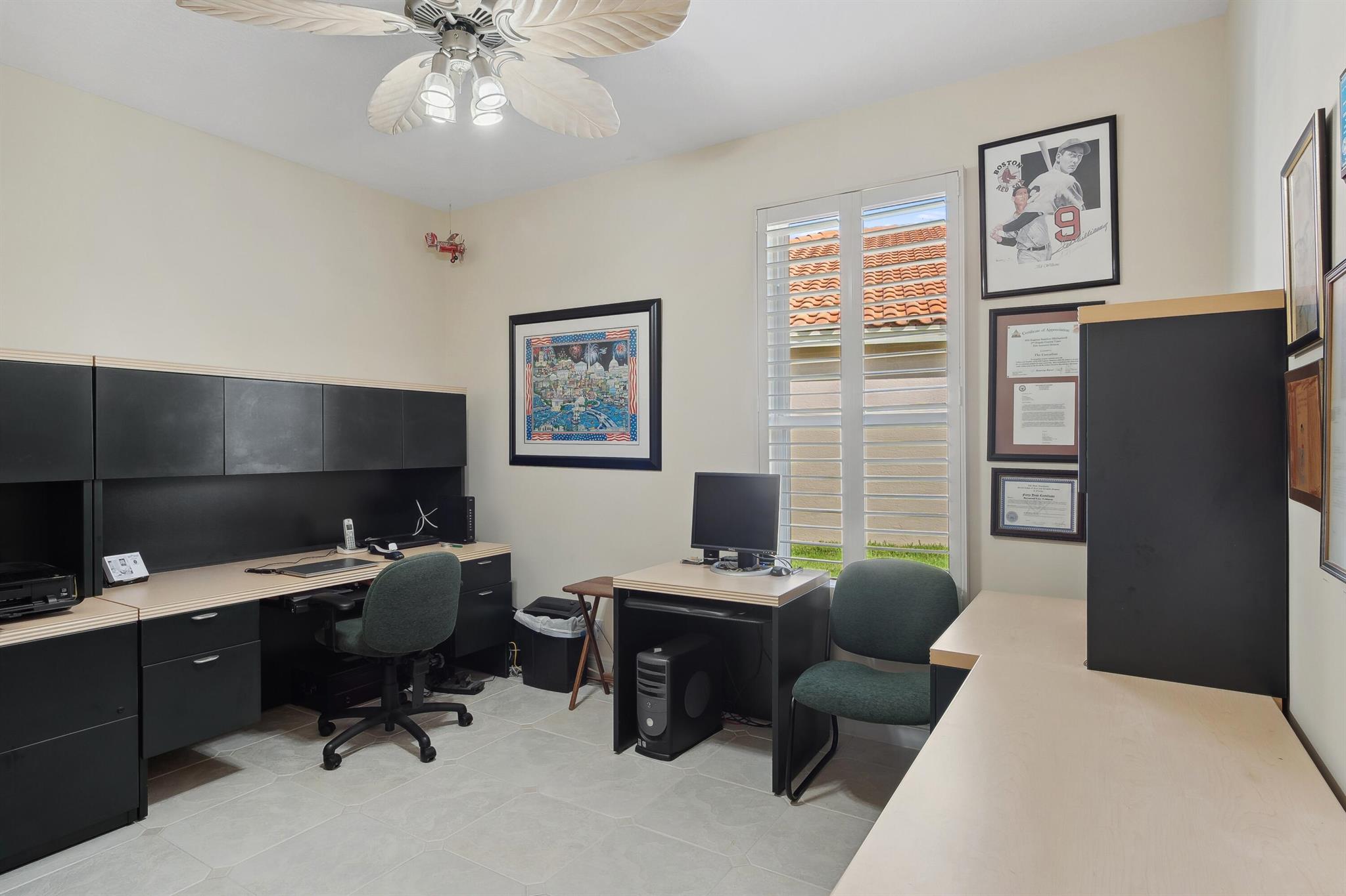 395 NW Shoreview Drive