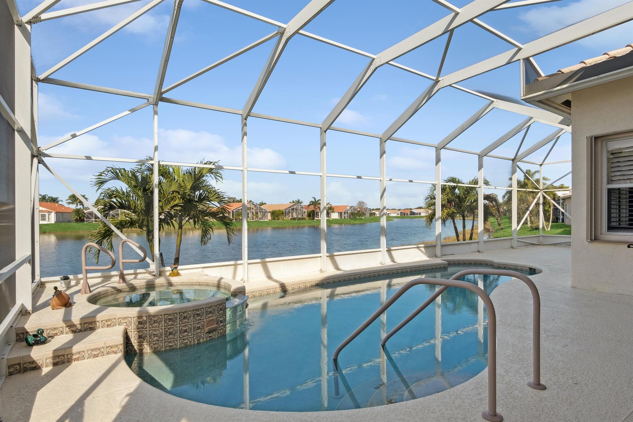 395 NW Shoreview Drive