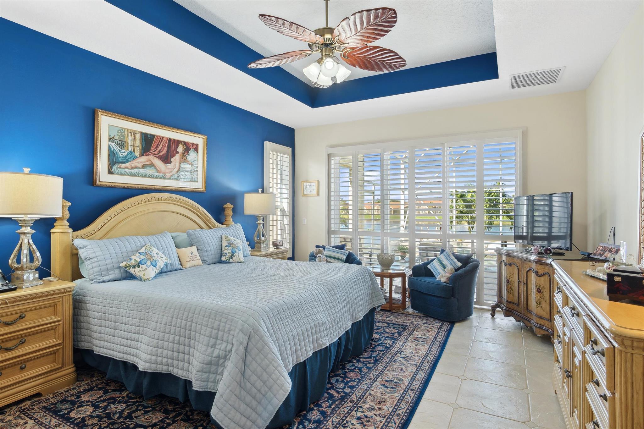 395 NW Shoreview Drive