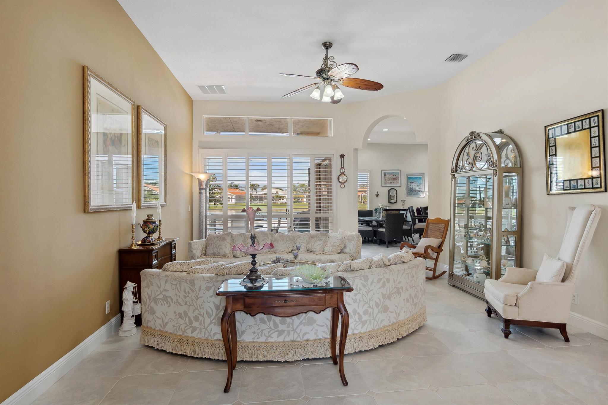 395 NW Shoreview Drive