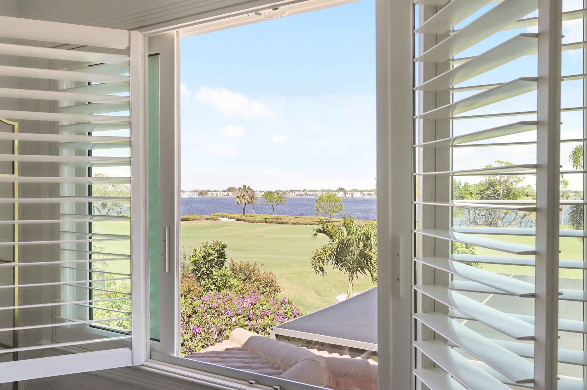 1208 NW Winters Creek Road