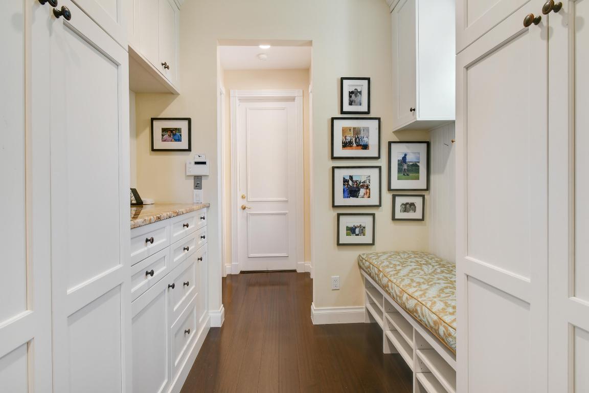 1208 NW Winters Creek Road