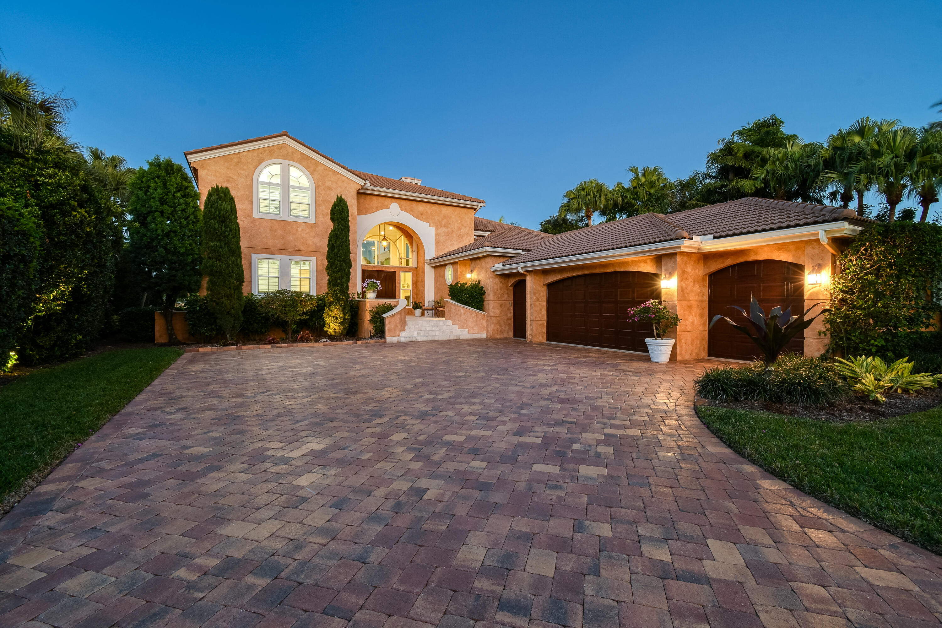 1208 NW Winters Creek Road