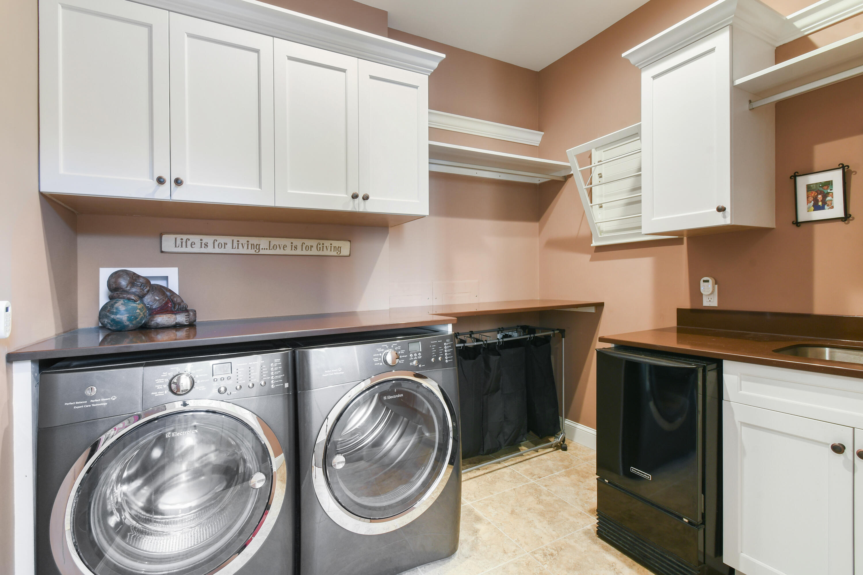 1208 NW Winters Creek Road