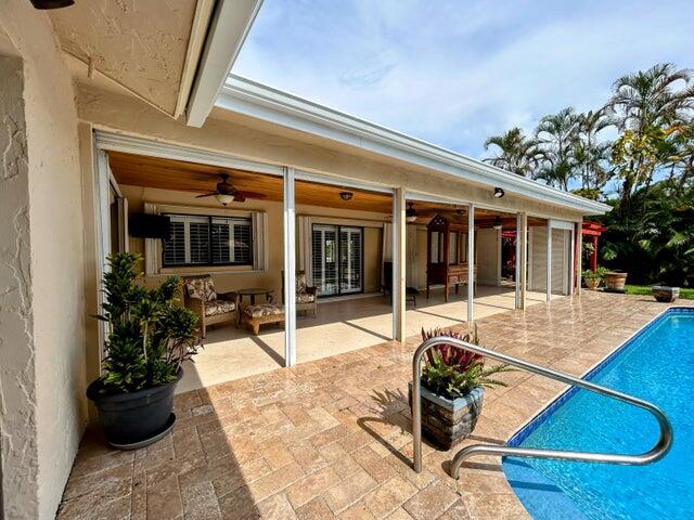 3045 S Seacrest Boulevard