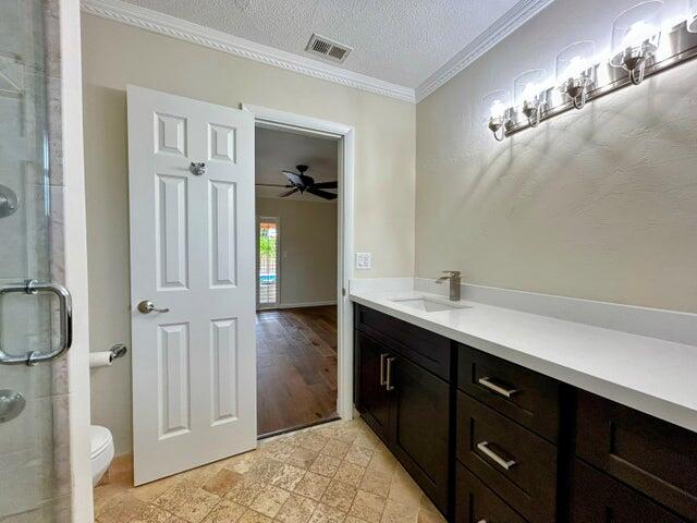 3045 S Seacrest Boulevard