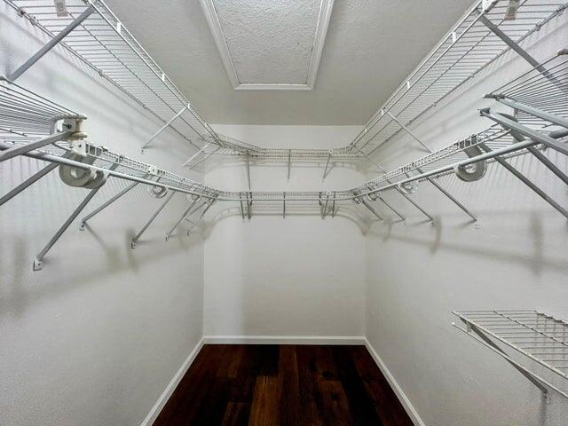 3045 S Seacrest Boulevard