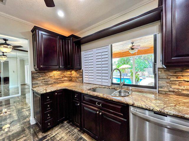 3045 S Seacrest Boulevard