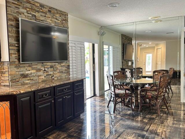 3045 S Seacrest Boulevard