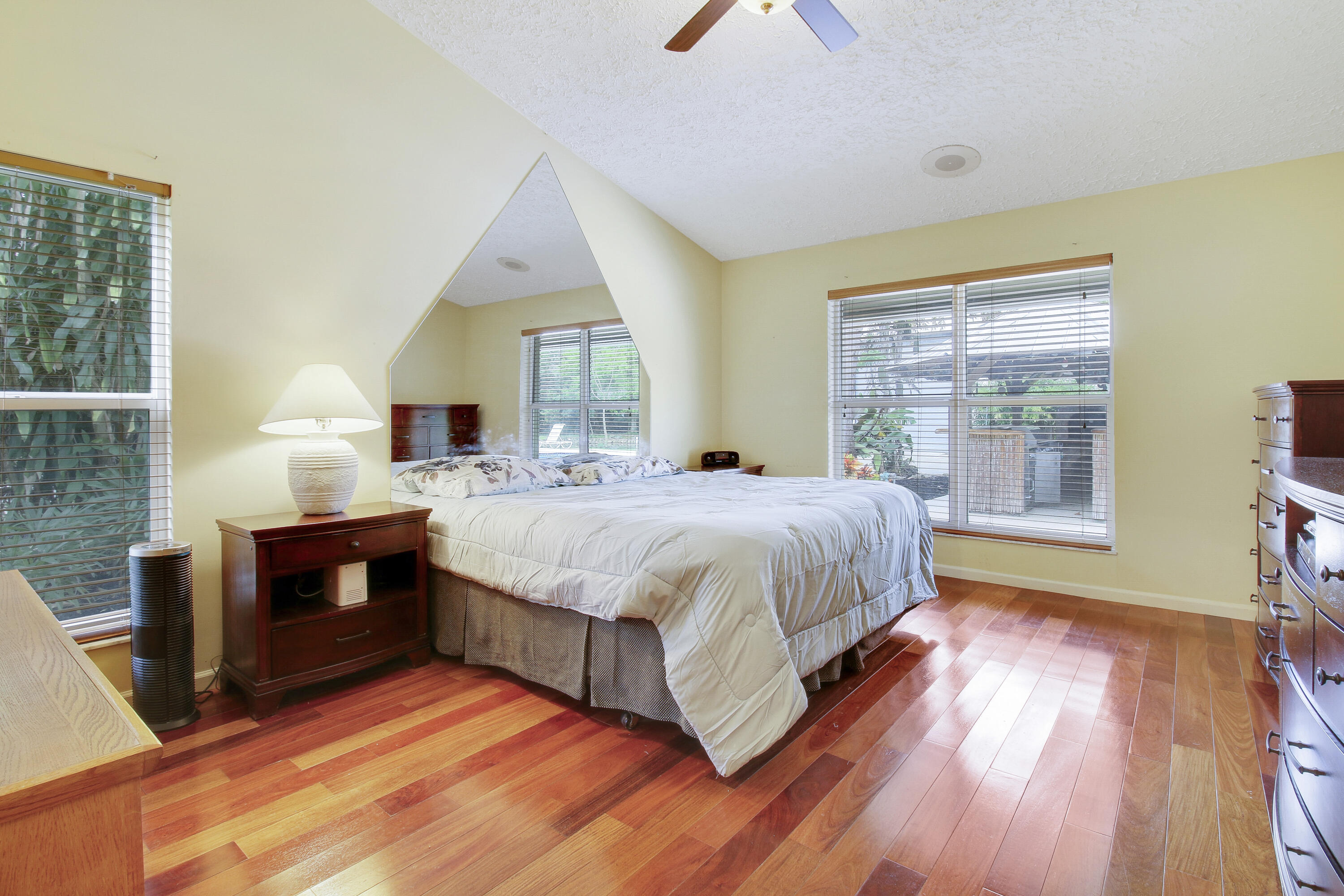 15354 96th Street N